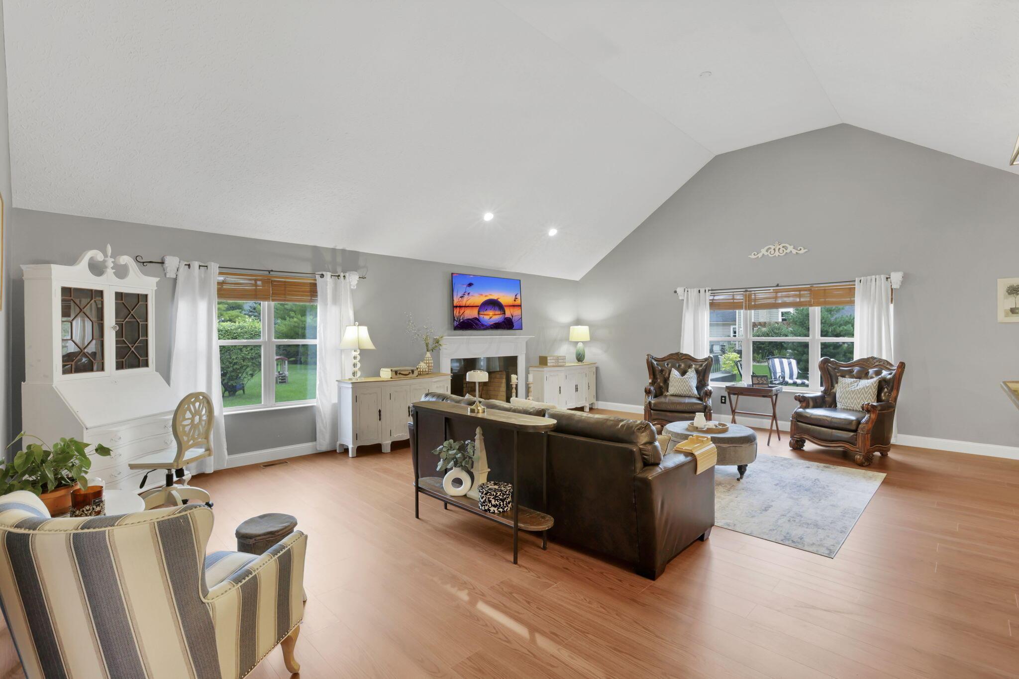 4008 Dorset Court Property Photo 3