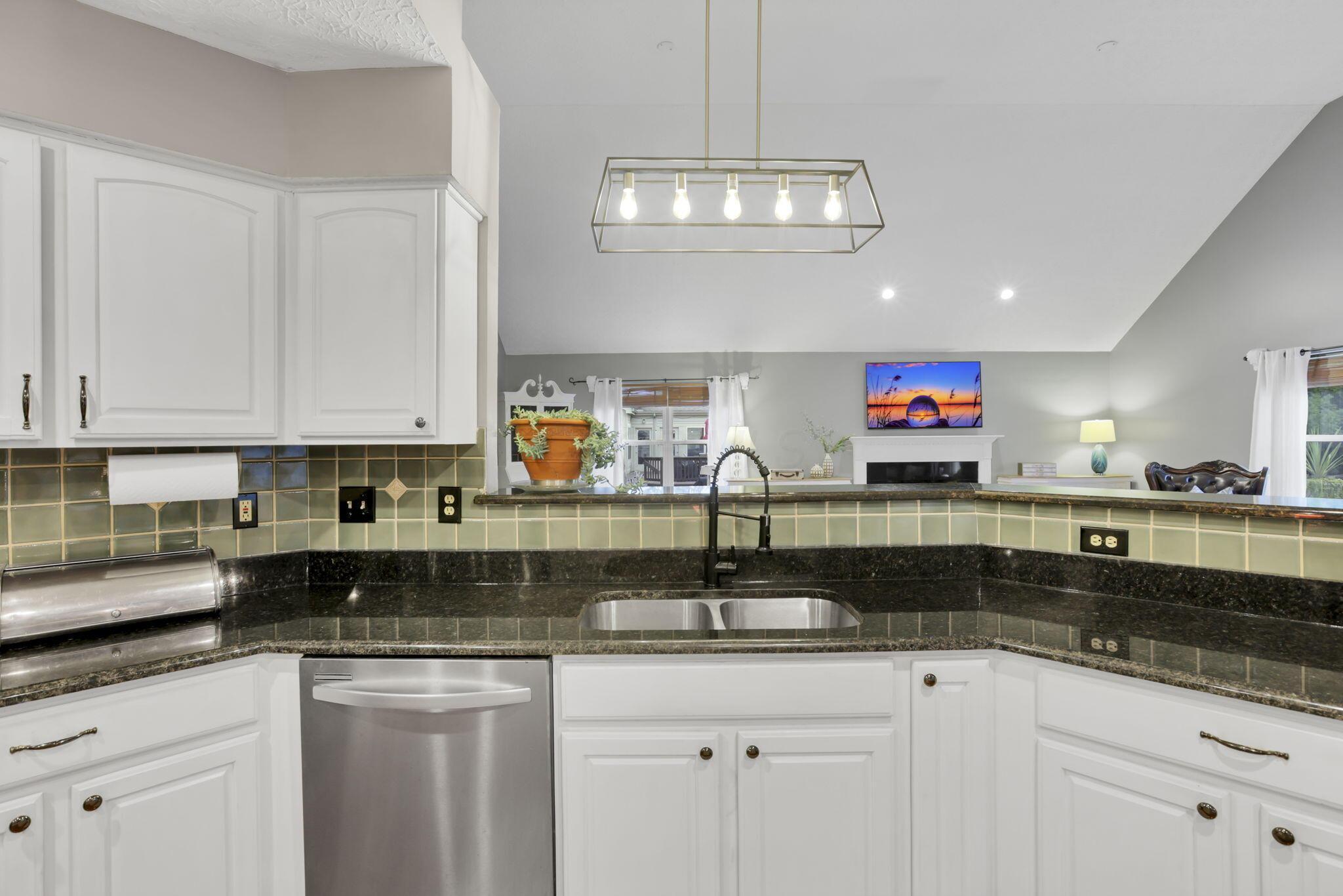 4008 Dorset Court Property Photo 15