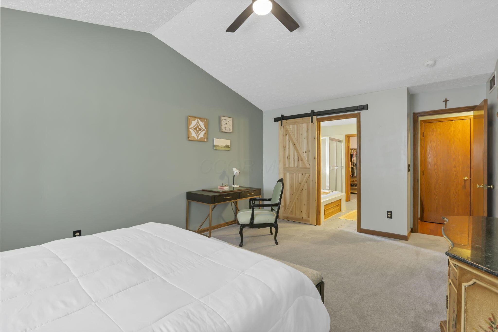 4008 Dorset Court Property Photo 22