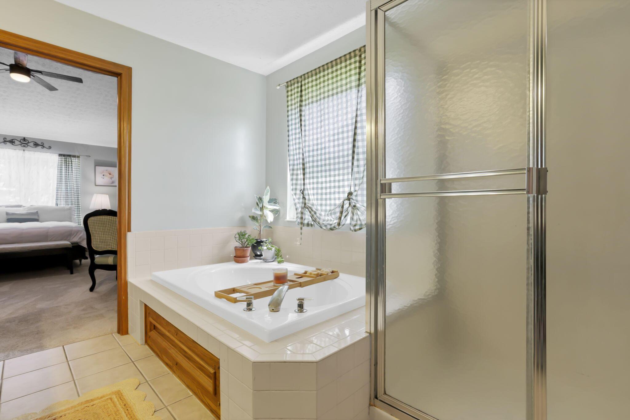 4008 Dorset Court Property Photo 26