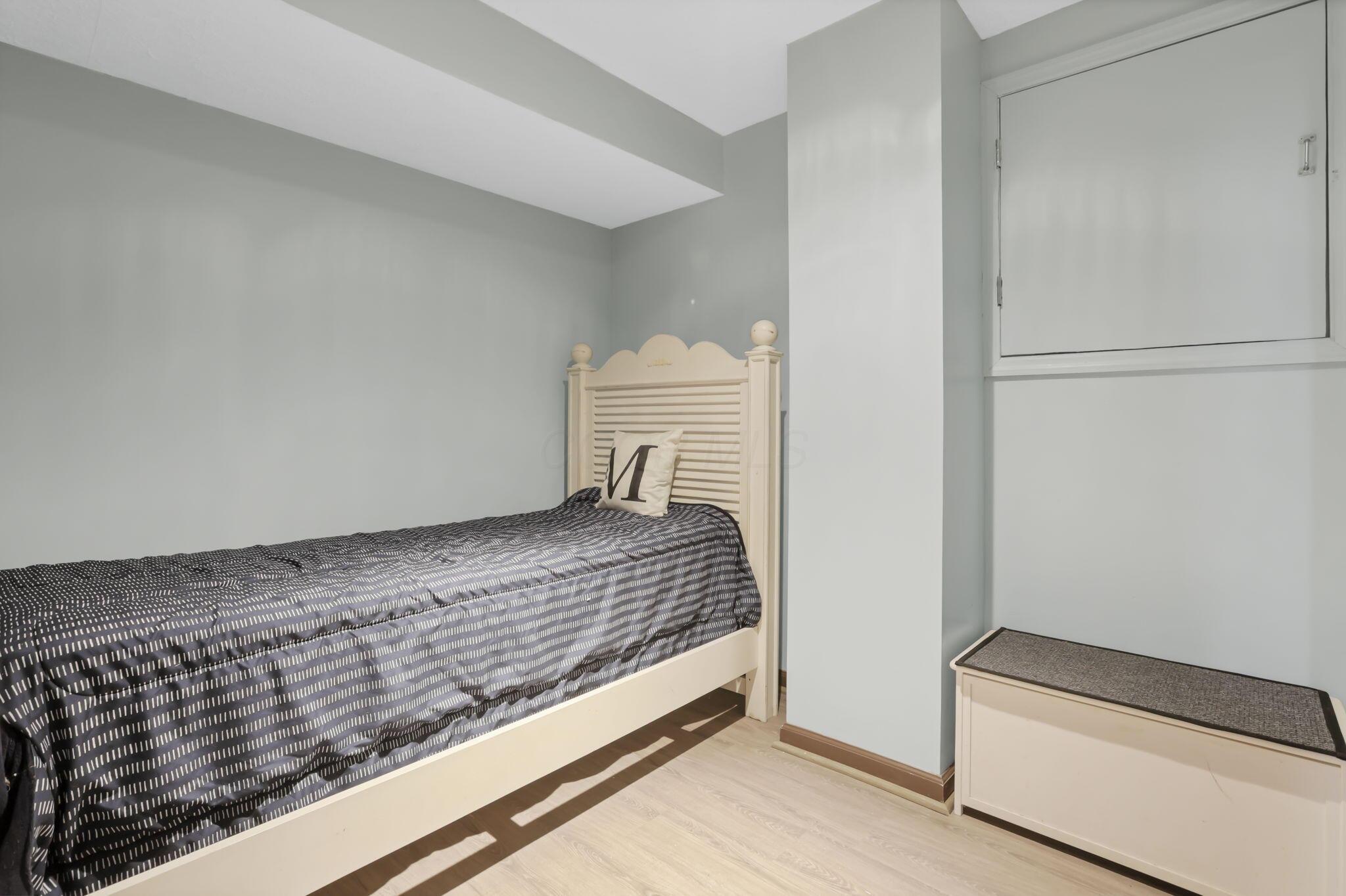 4008 Dorset Court Property Photo 36