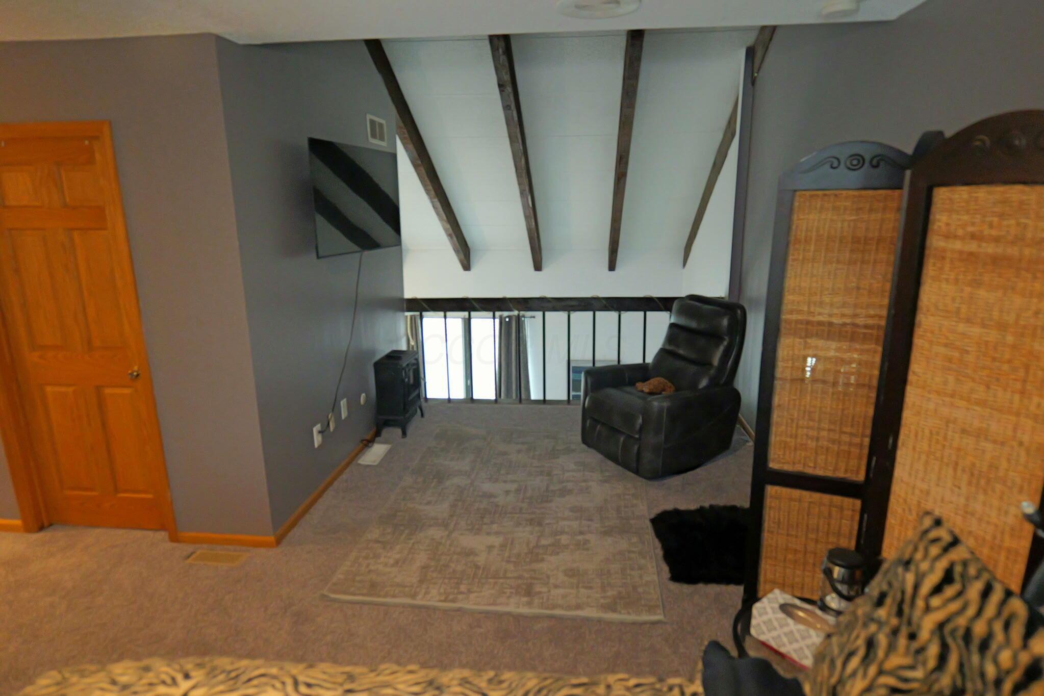 1345 S Waggoner Road Property Photo 7