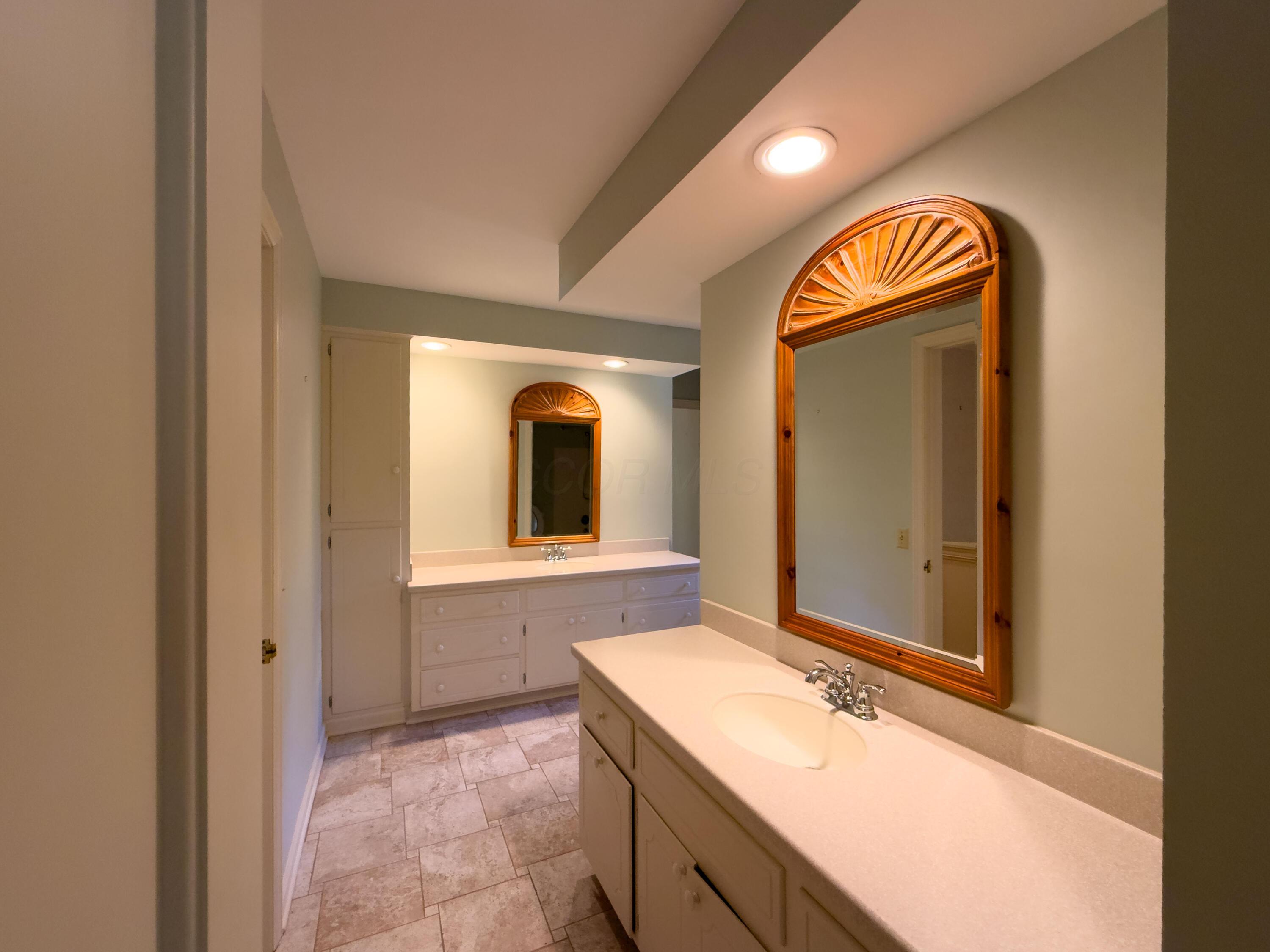 6010 Forestview Drive Property Photo 36