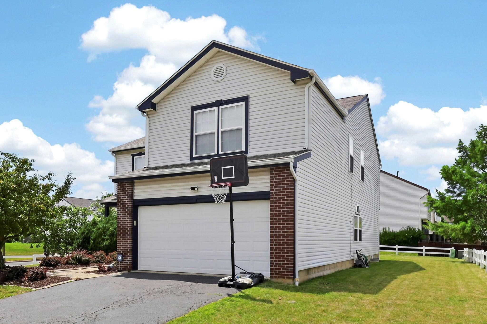 15 Tabilore Loop Property Photo 3