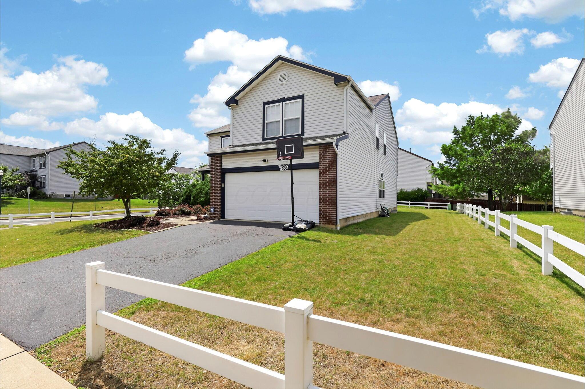 15 Tabilore Loop Property Photo 4