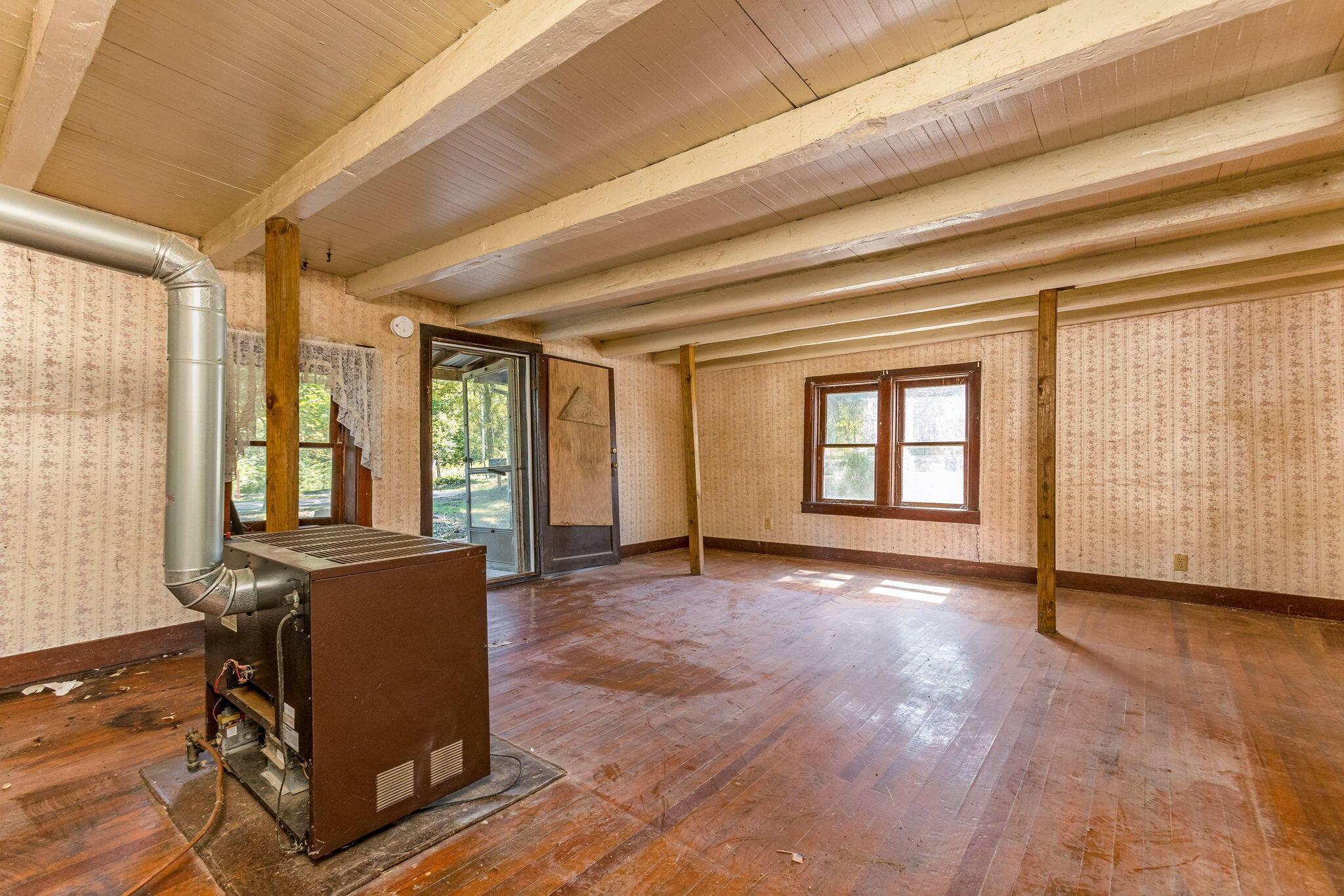 4511 Potts Hill Road Property Photo 11