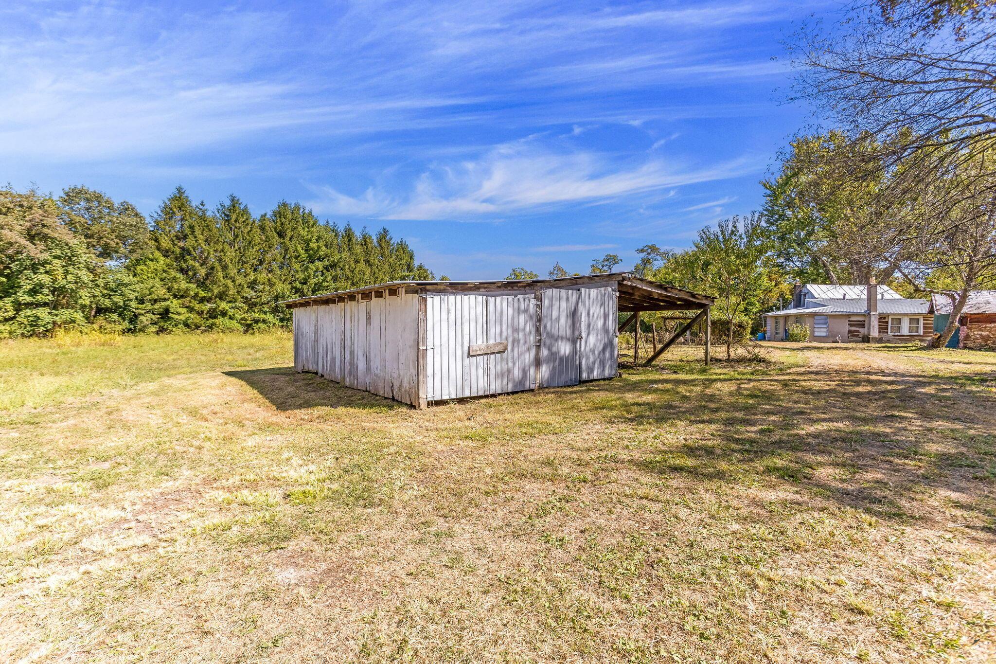 4511 Potts Hill Road Property Photo 39