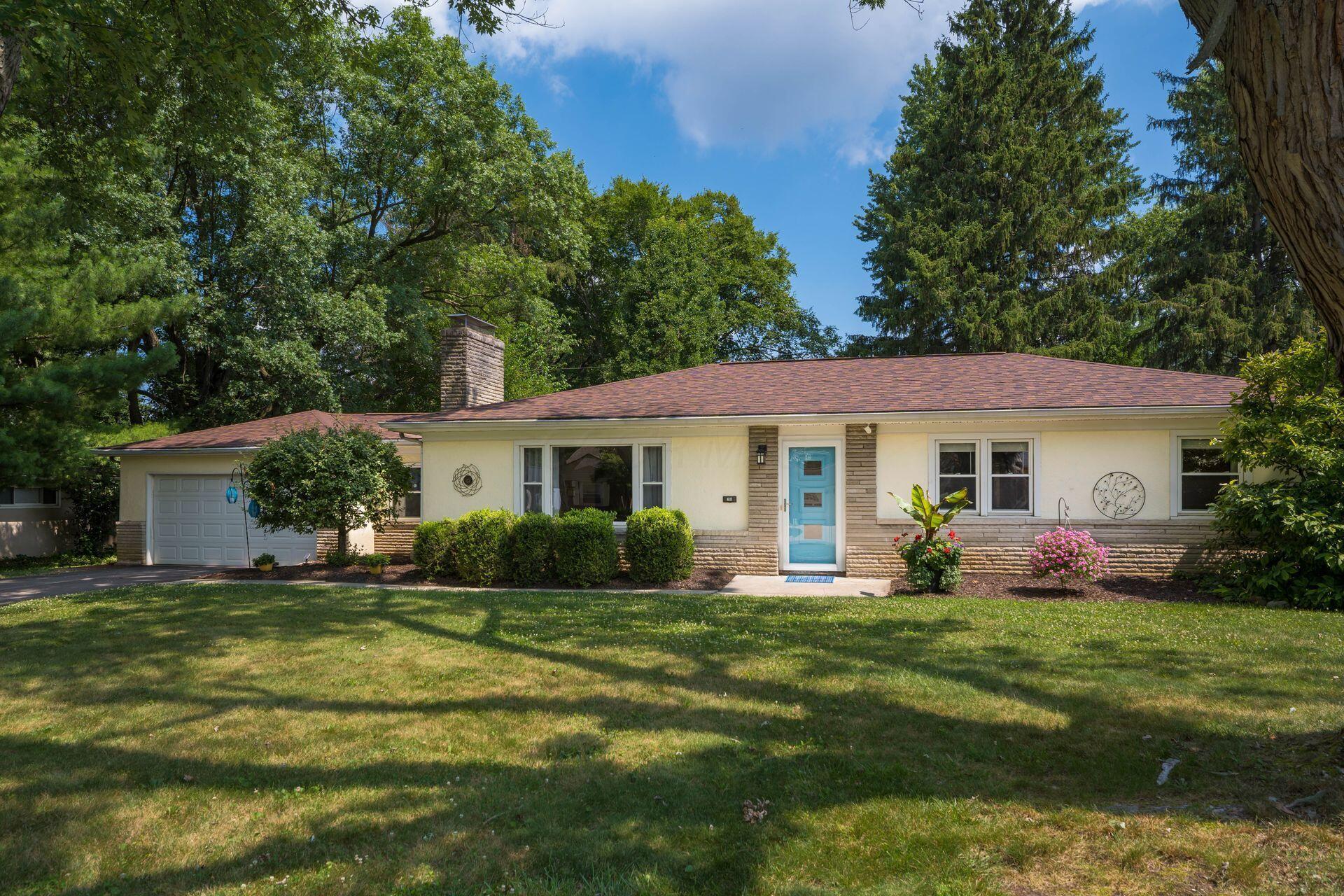 210 Fairlawn Drive Property Photo 2