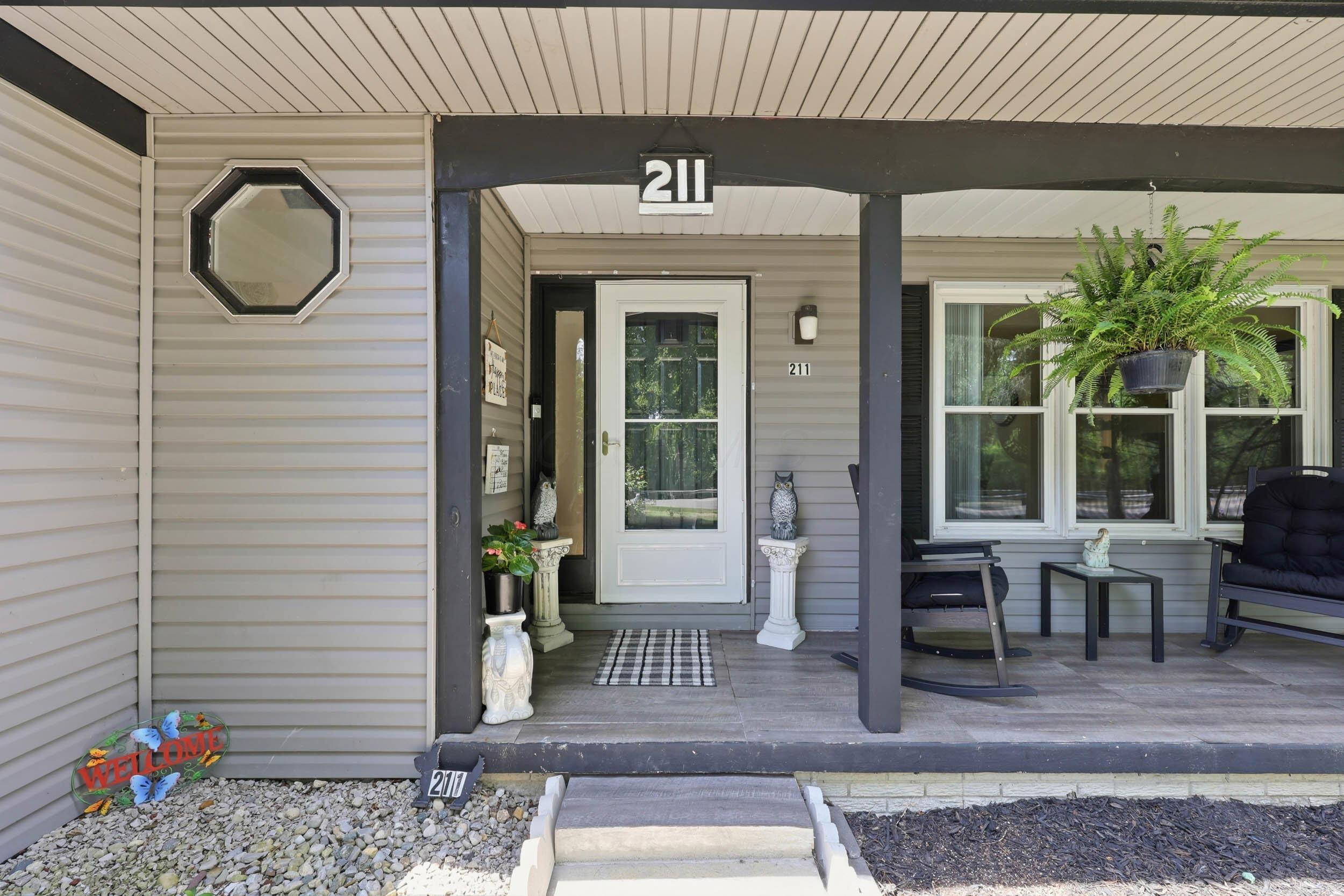 211 Rosehill Road Property Photo 6