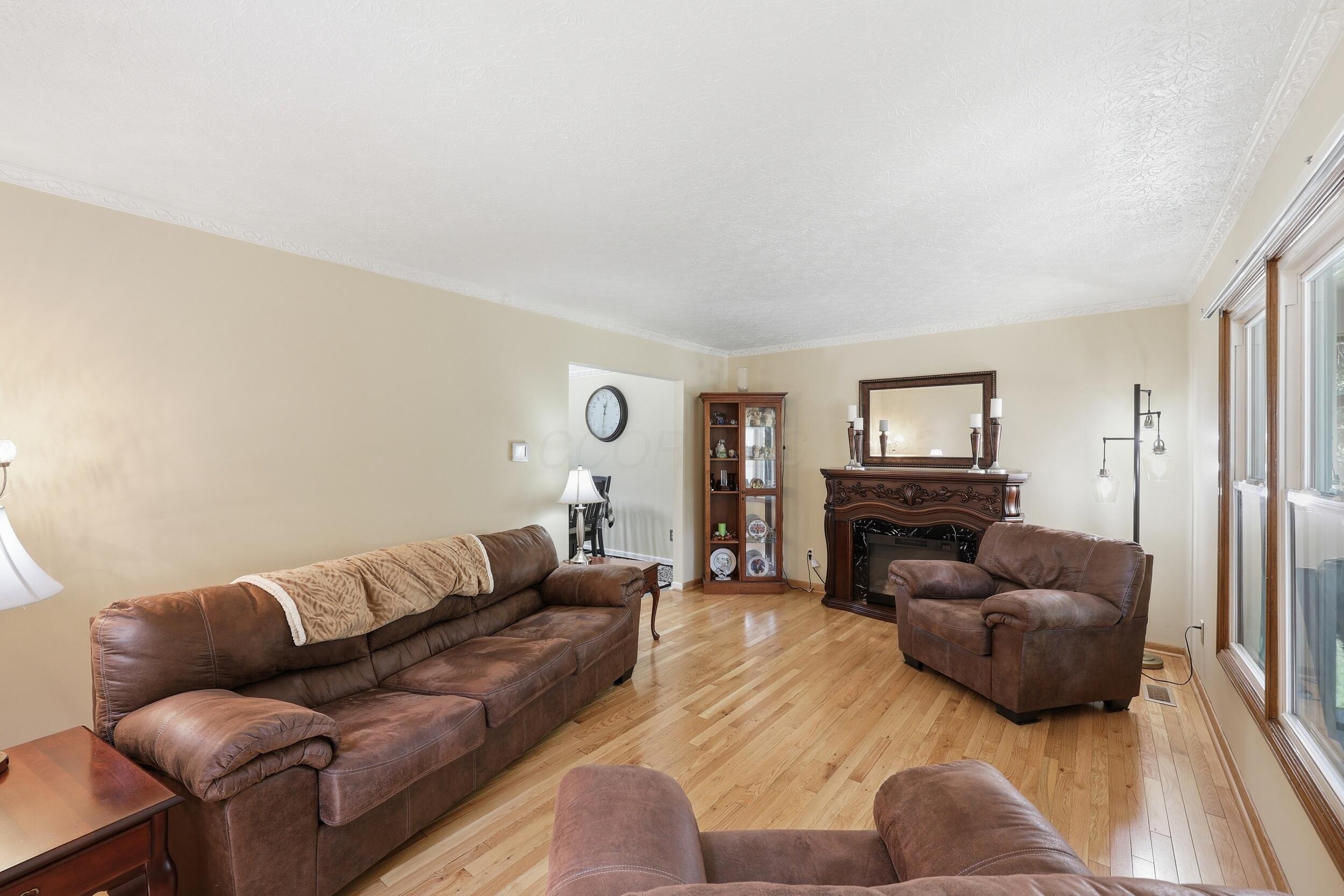211 Rosehill Road Property Photo 8