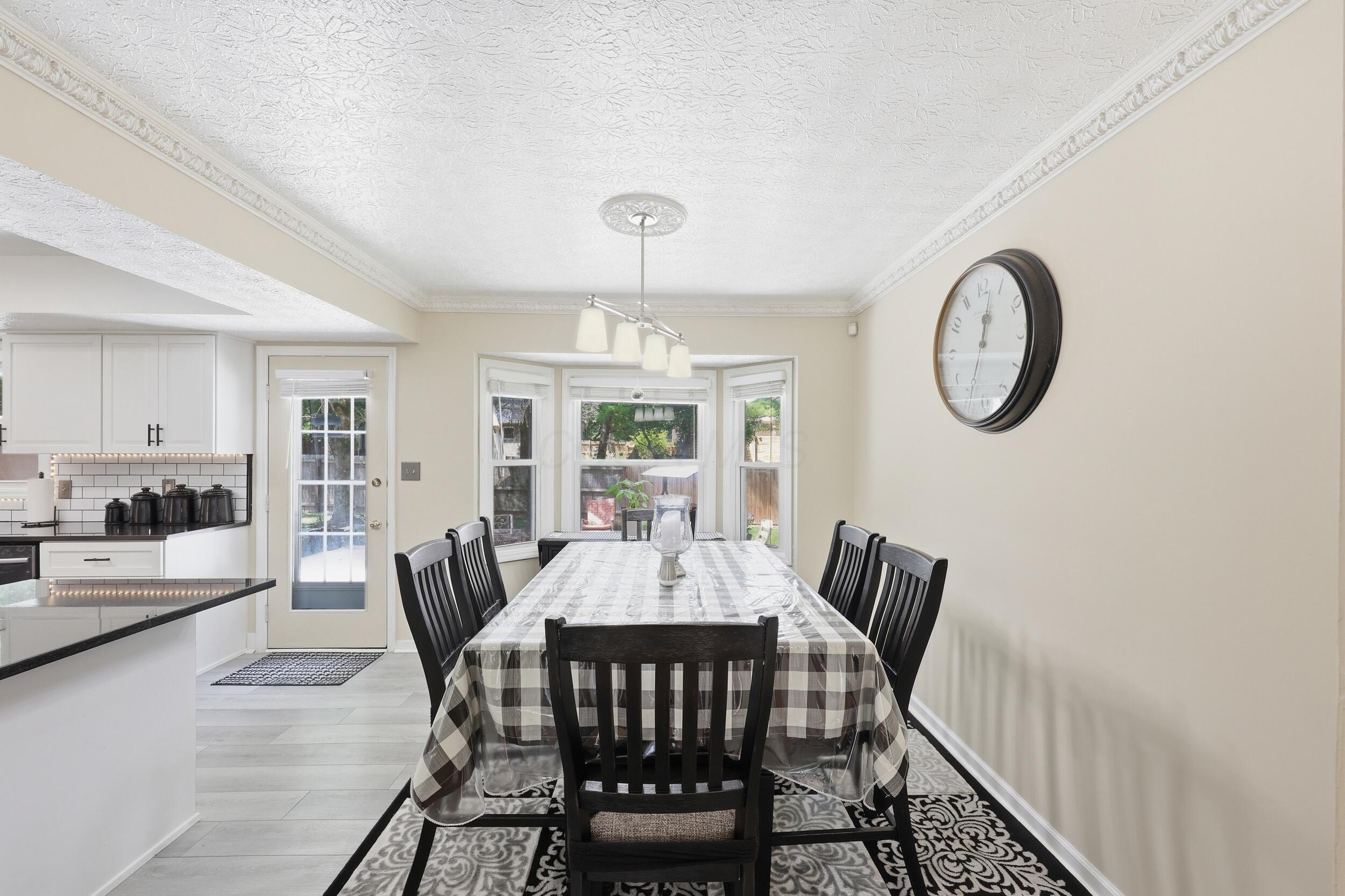 211 Rosehill Road Property Photo 10