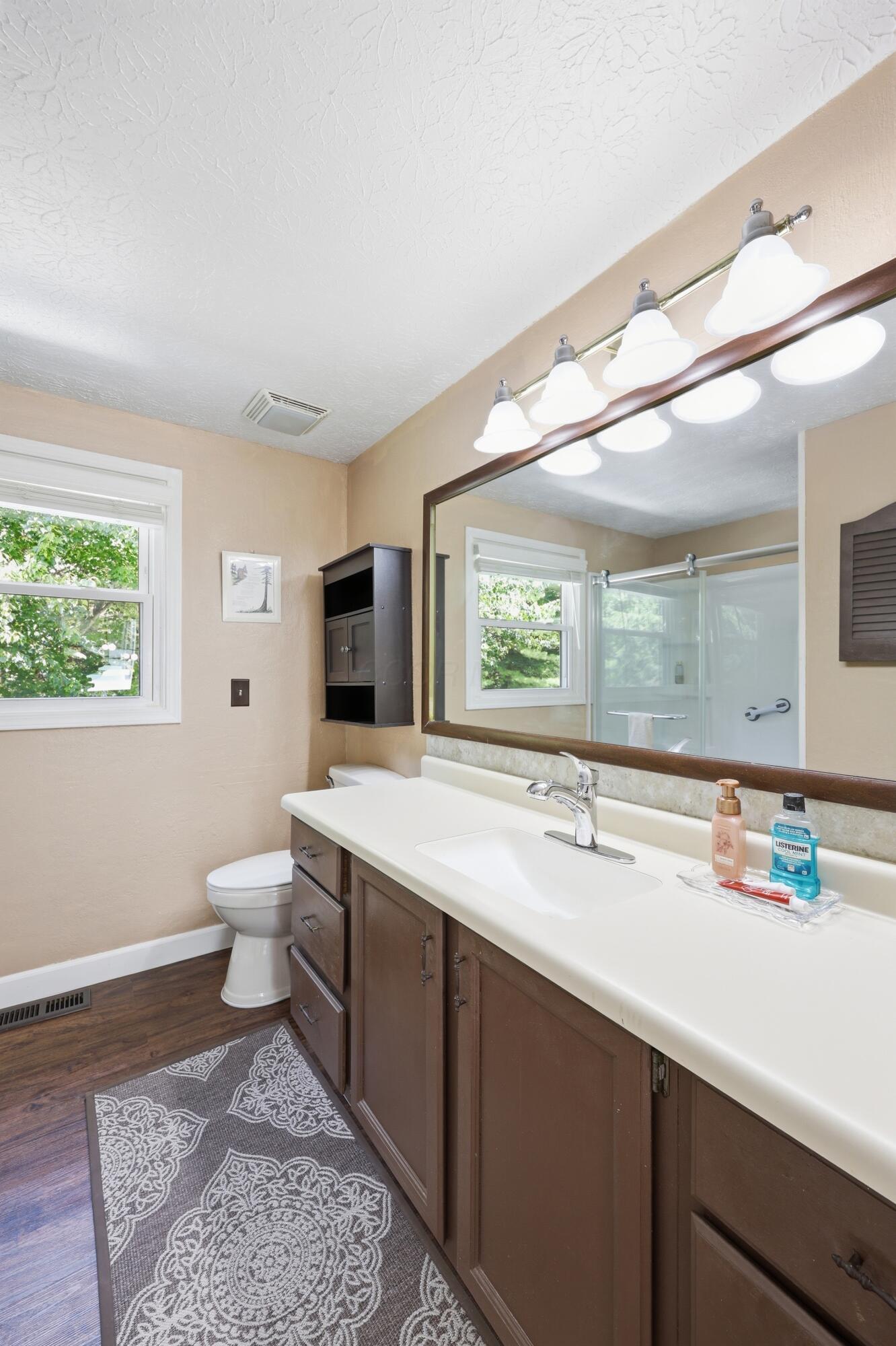 211 Rosehill Road Property Photo 23