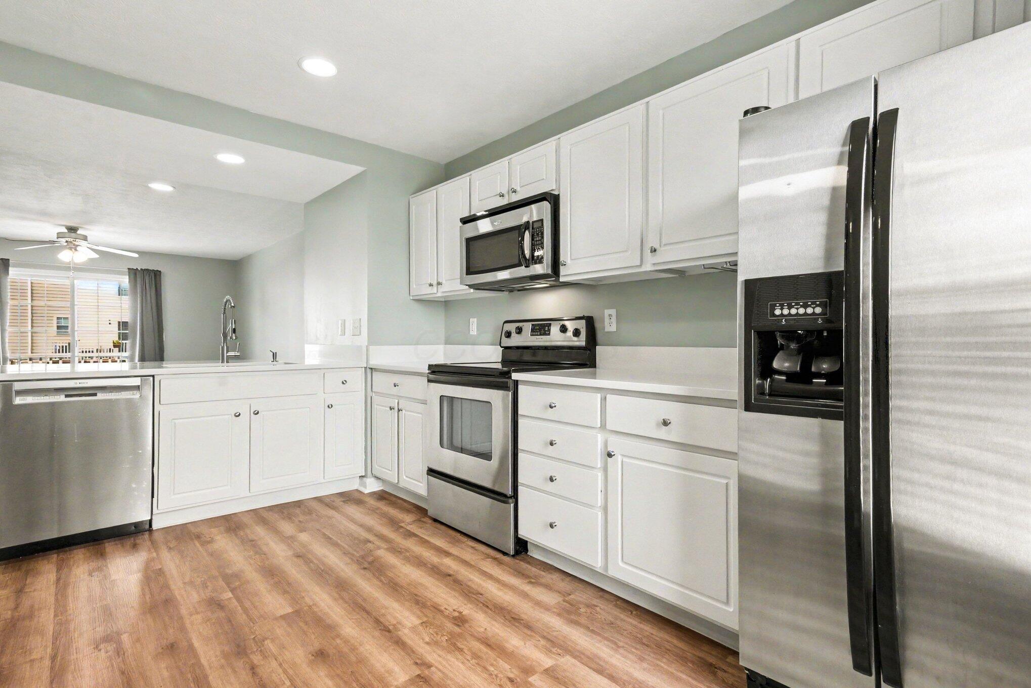 5566 Rainbow Falls Street Property Photo 11