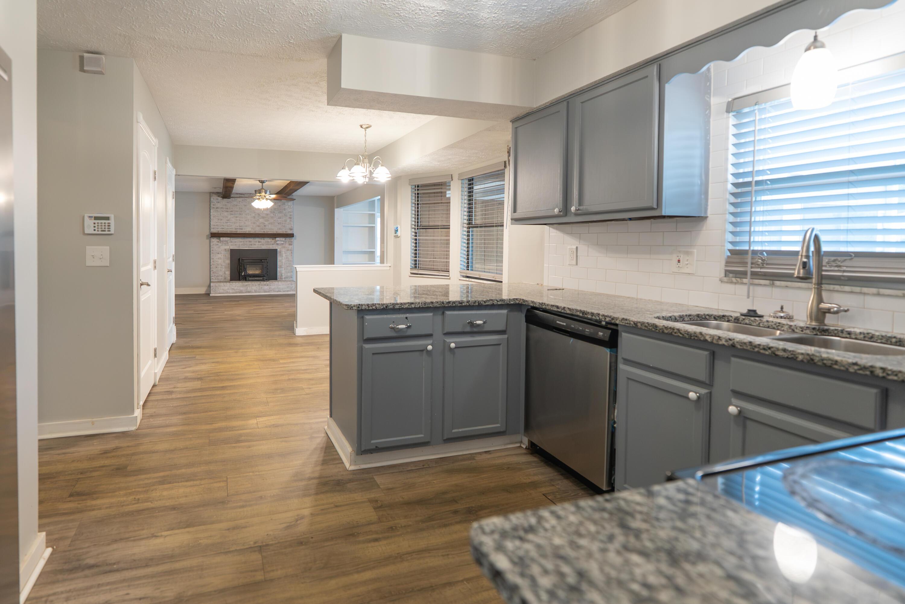 13182 Summerfield Way Property Photo 6