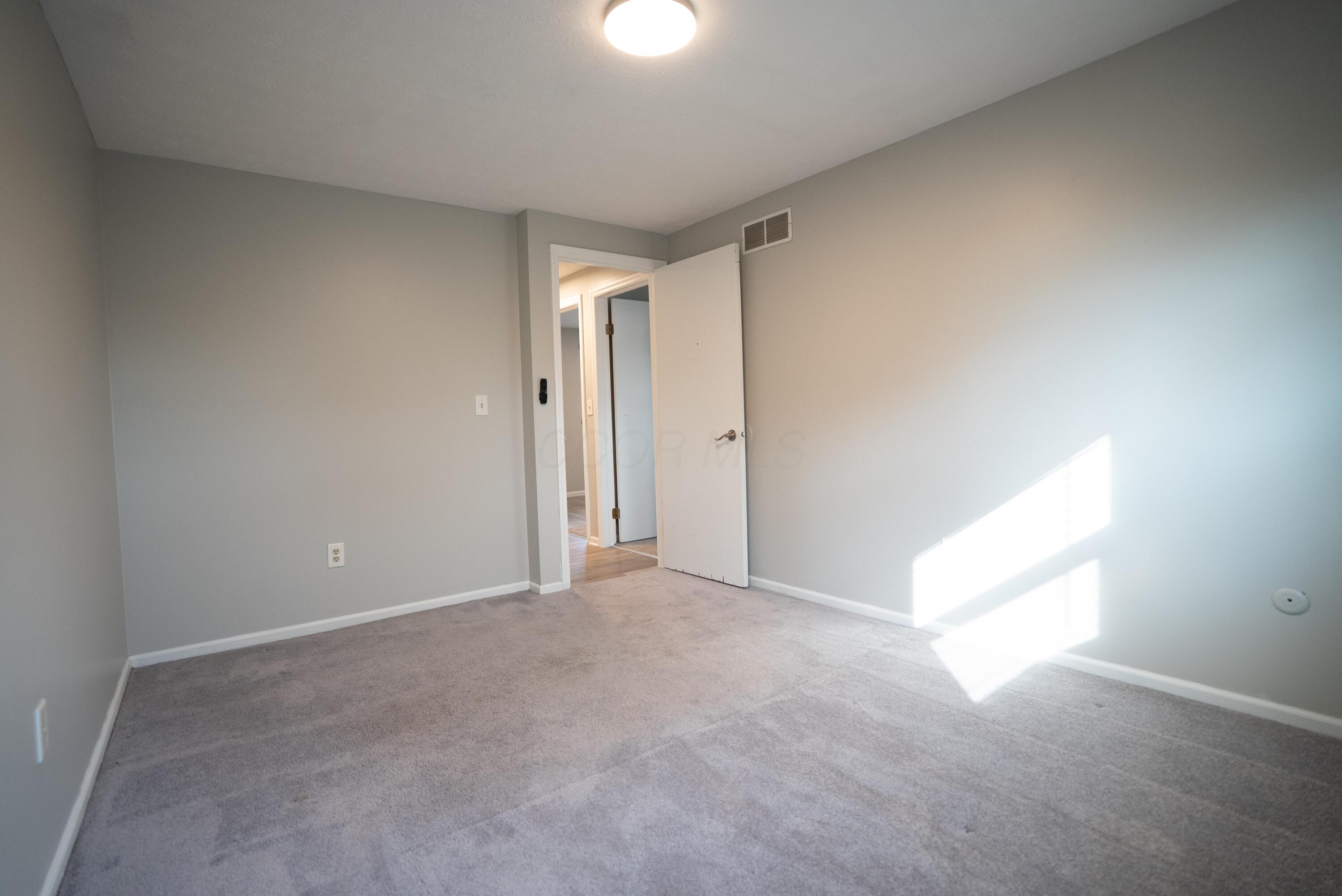 13182 Summerfield Way Property Photo 30