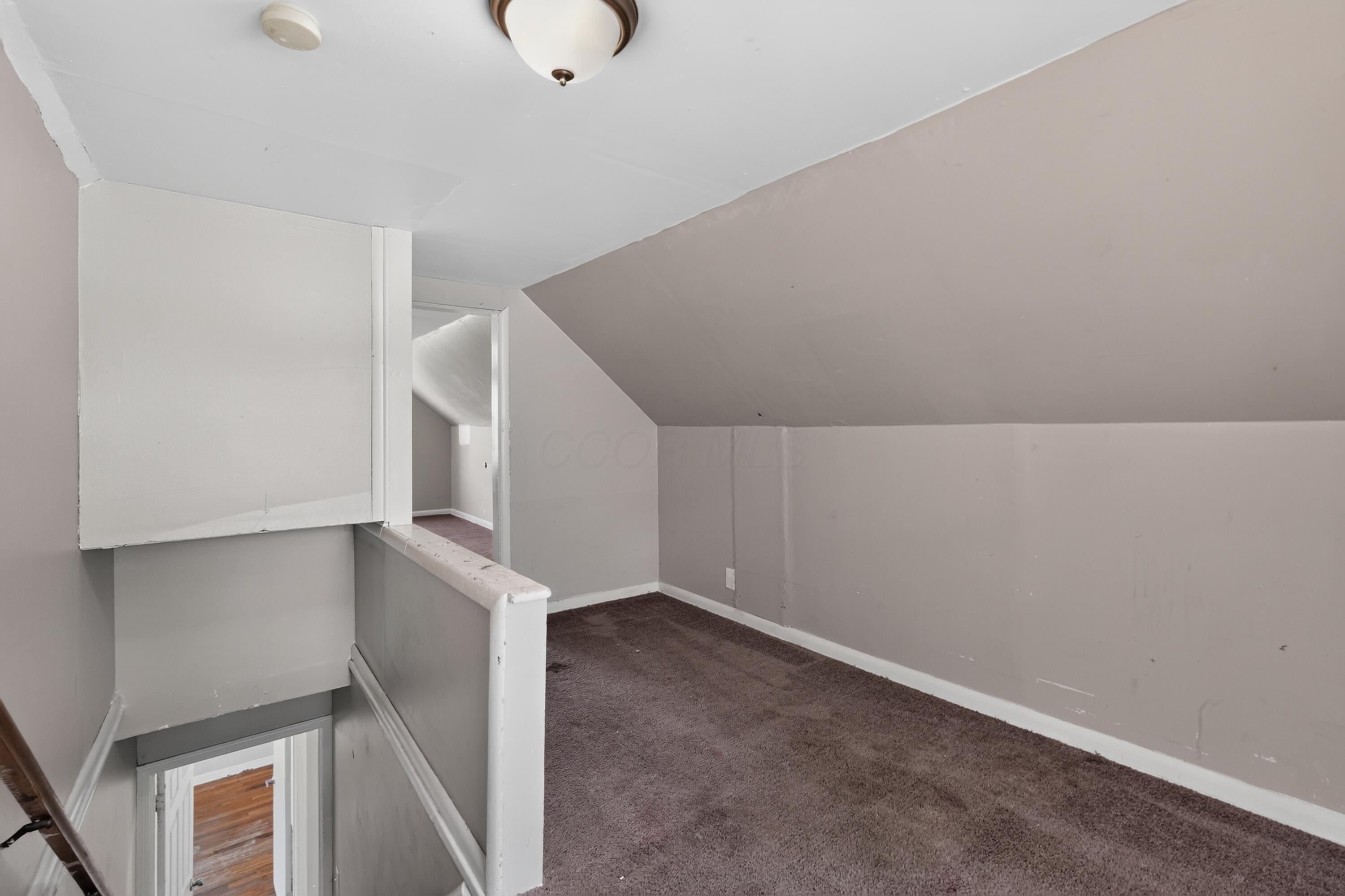 1748 Audrey Road Property Photo 5
