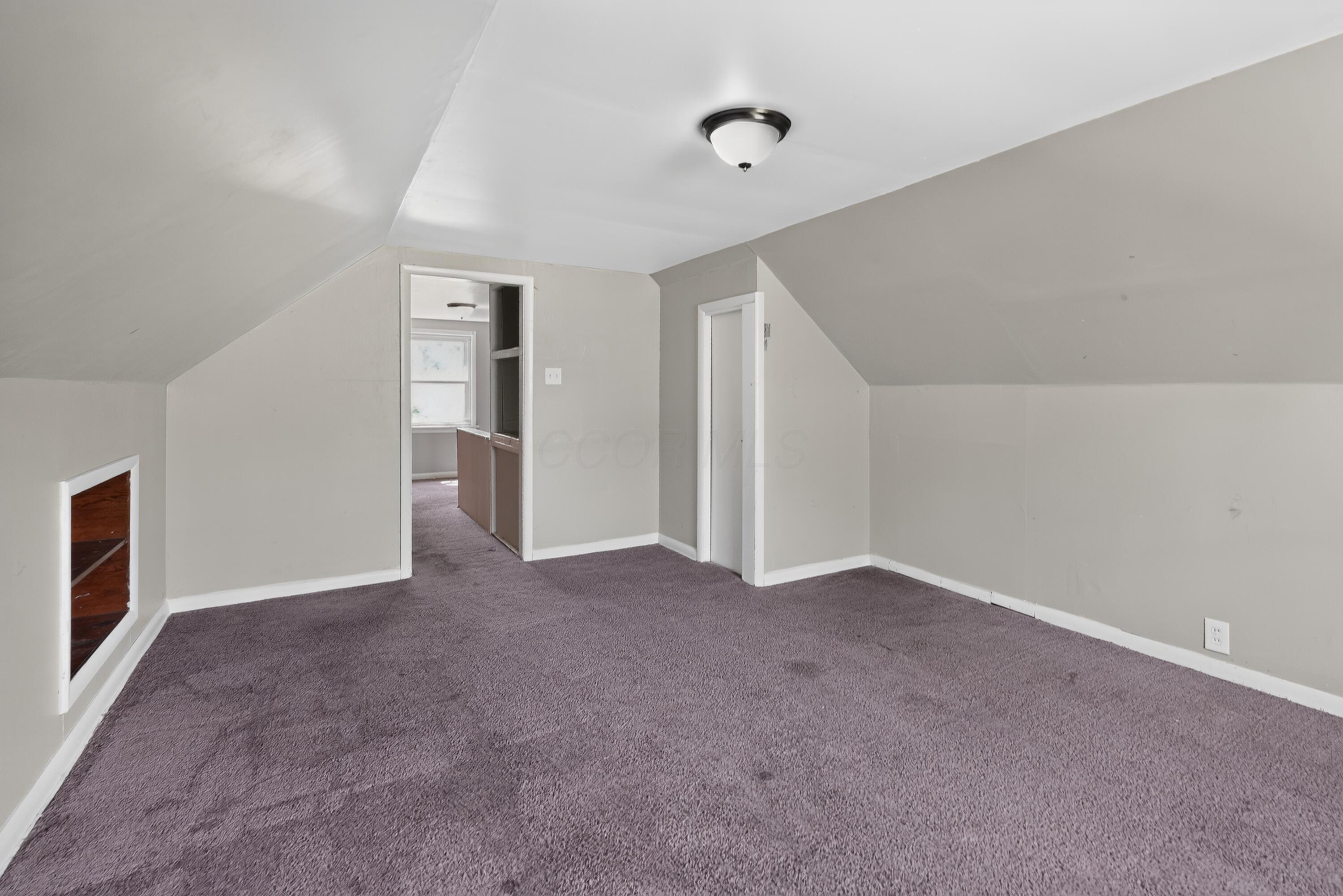 1748 Audrey Road Property Photo 10