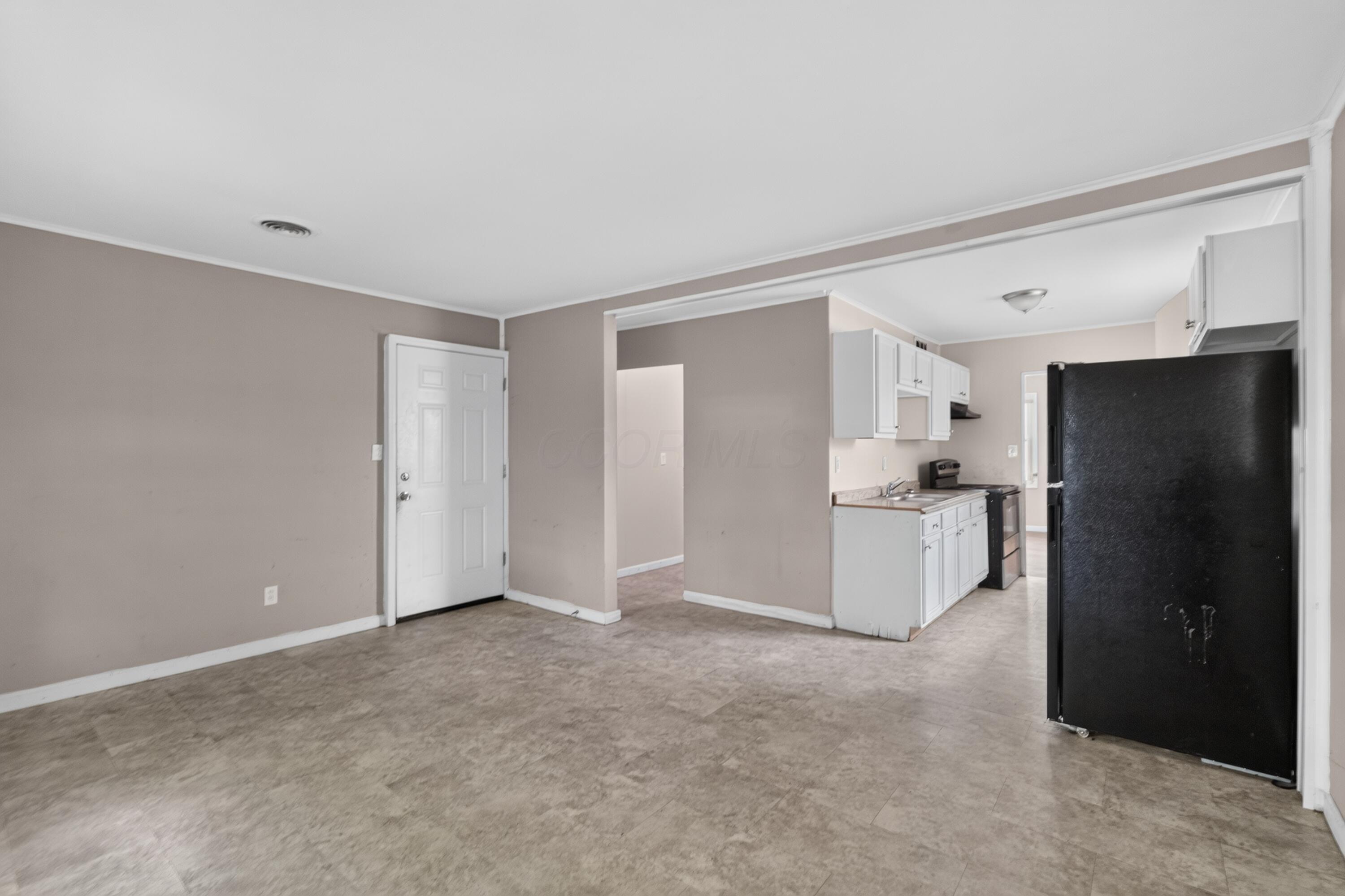 1170 S Hampton Road Property Photo 12
