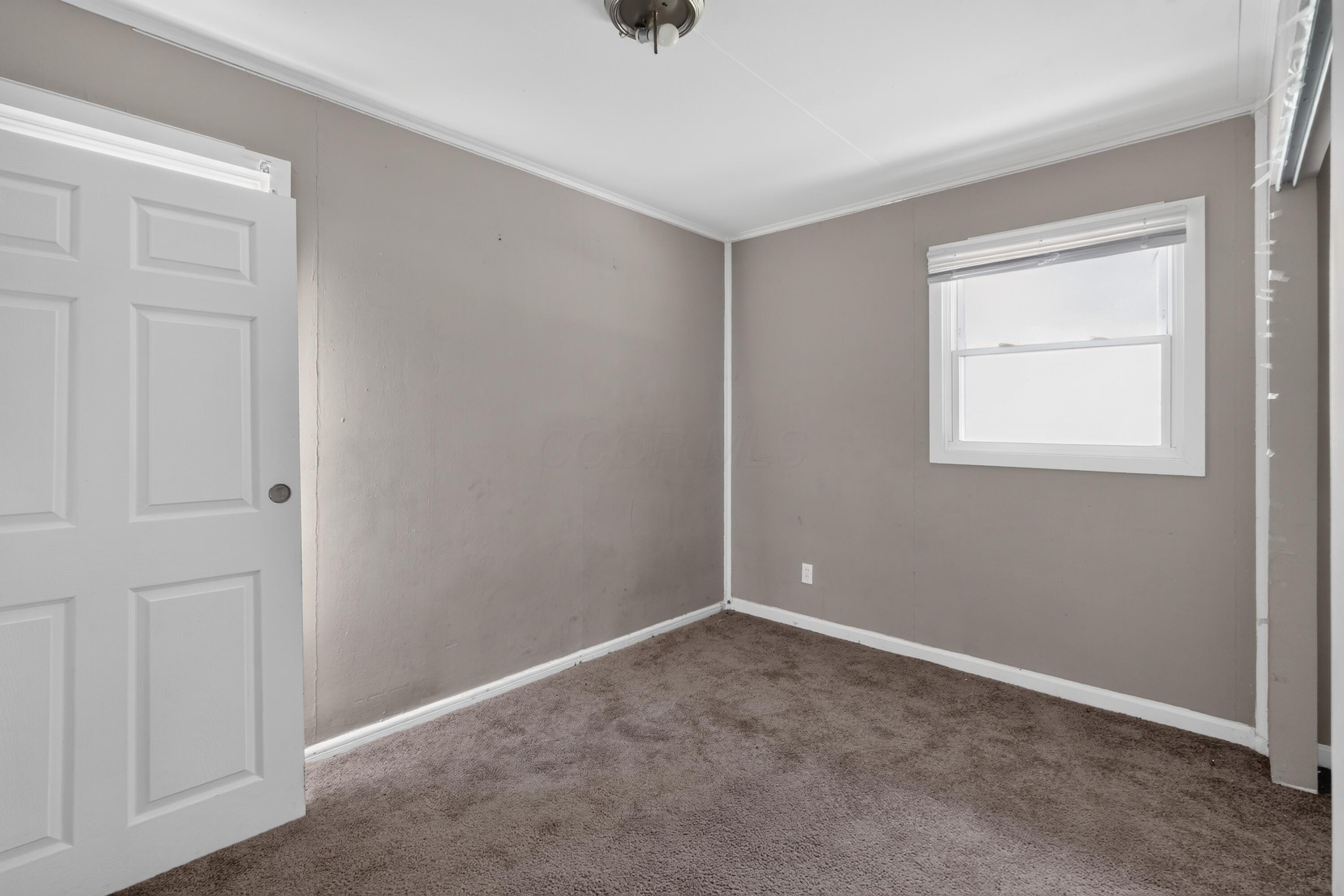 1170 S Hampton Road Property Photo 15