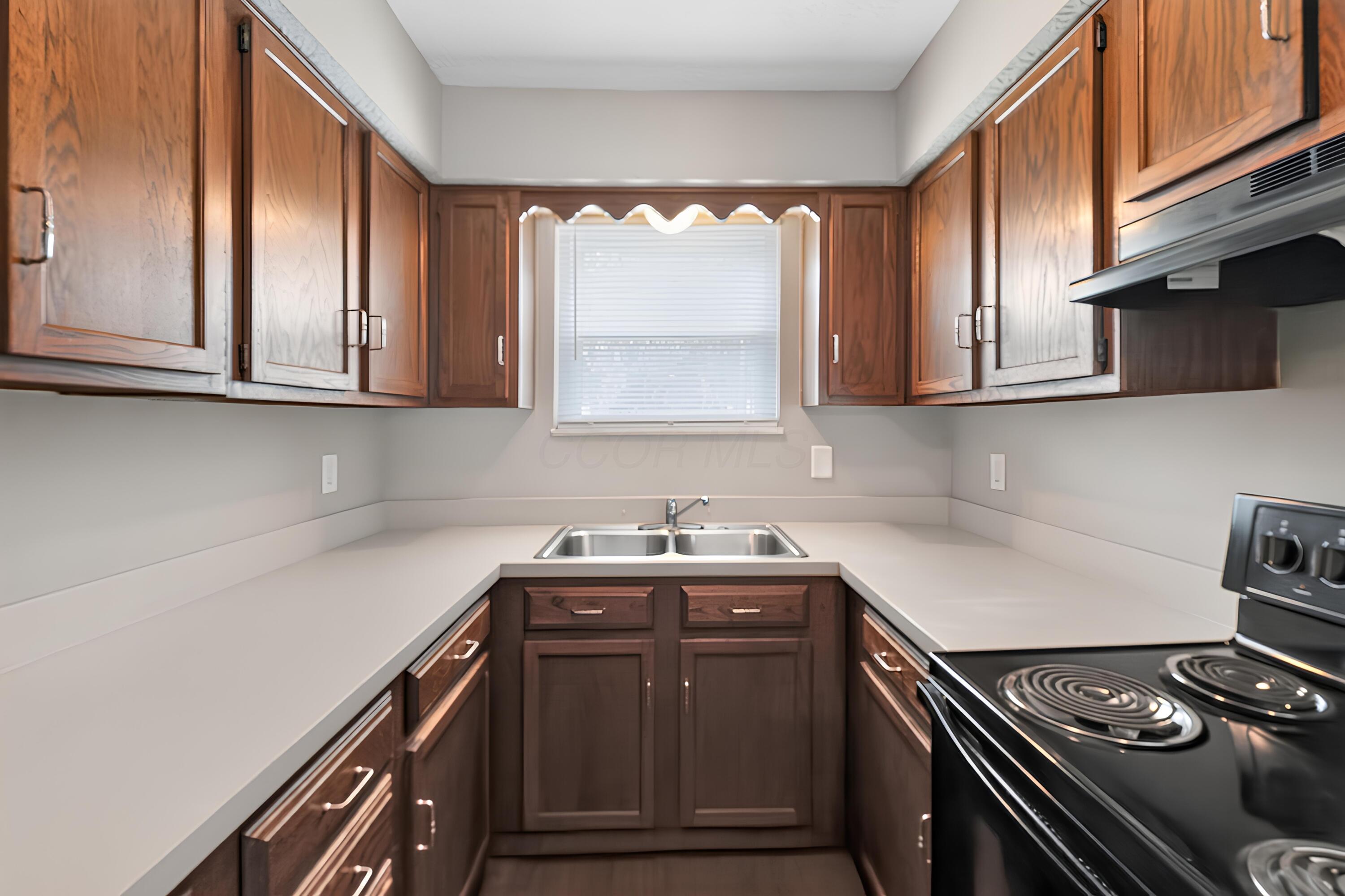 798 Orchard Glen Property Photo 17