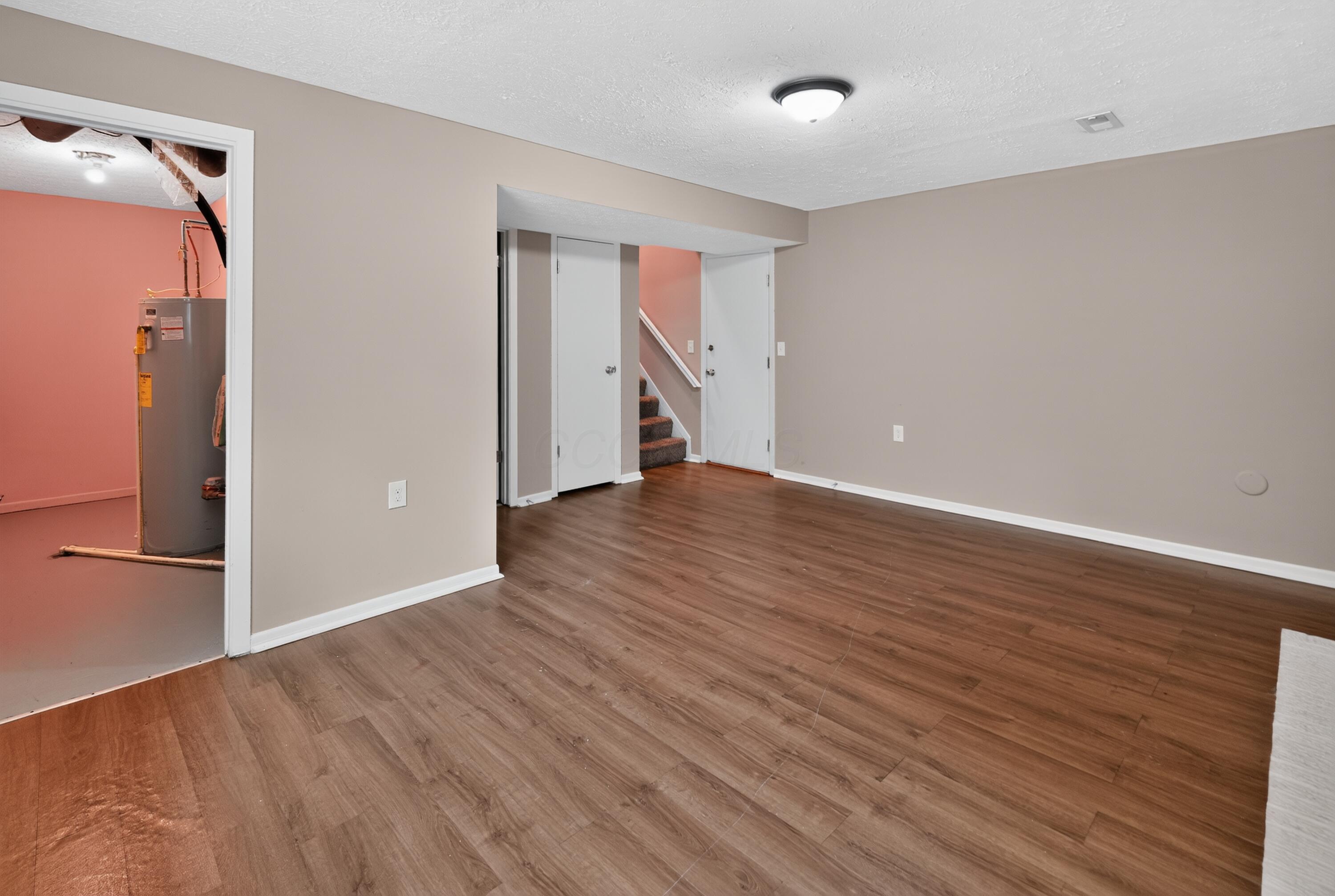 798 Orchard Glen Property Photo 35