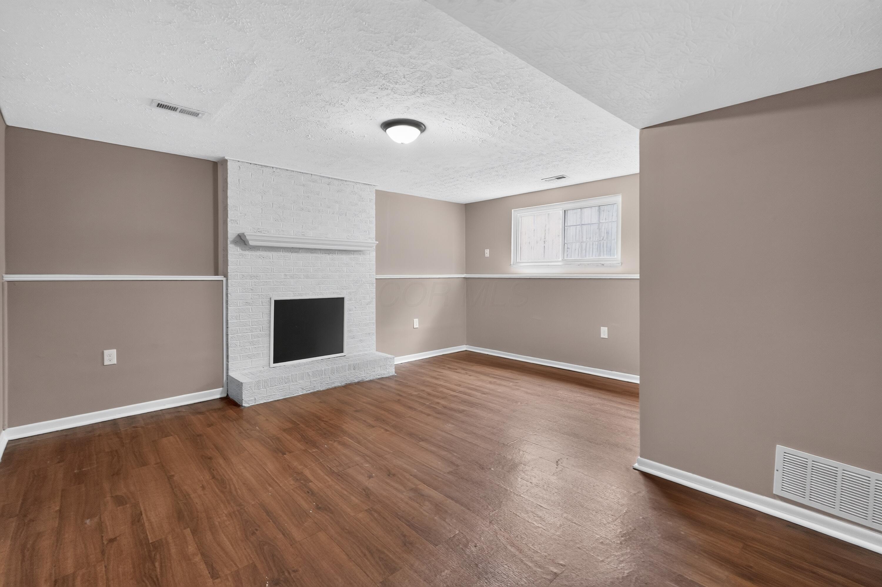 798 Orchard Glen Property Photo 36