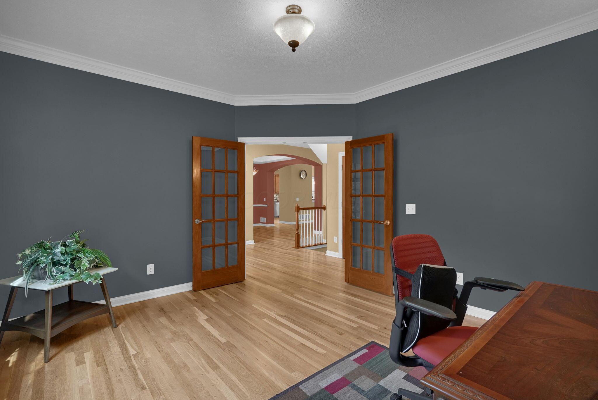6052 Kentigern Court N Property Photo 10