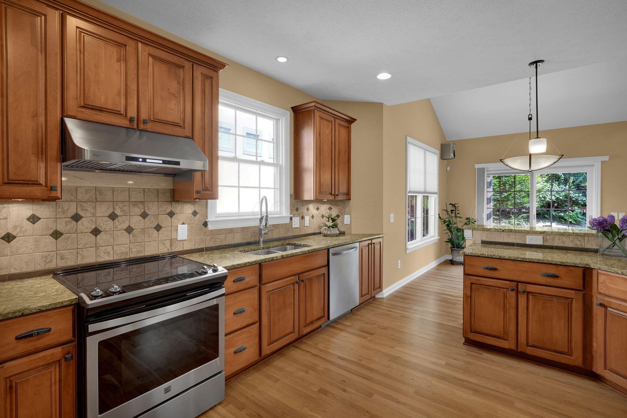 6052 Kentigern Court N Property Photo 19