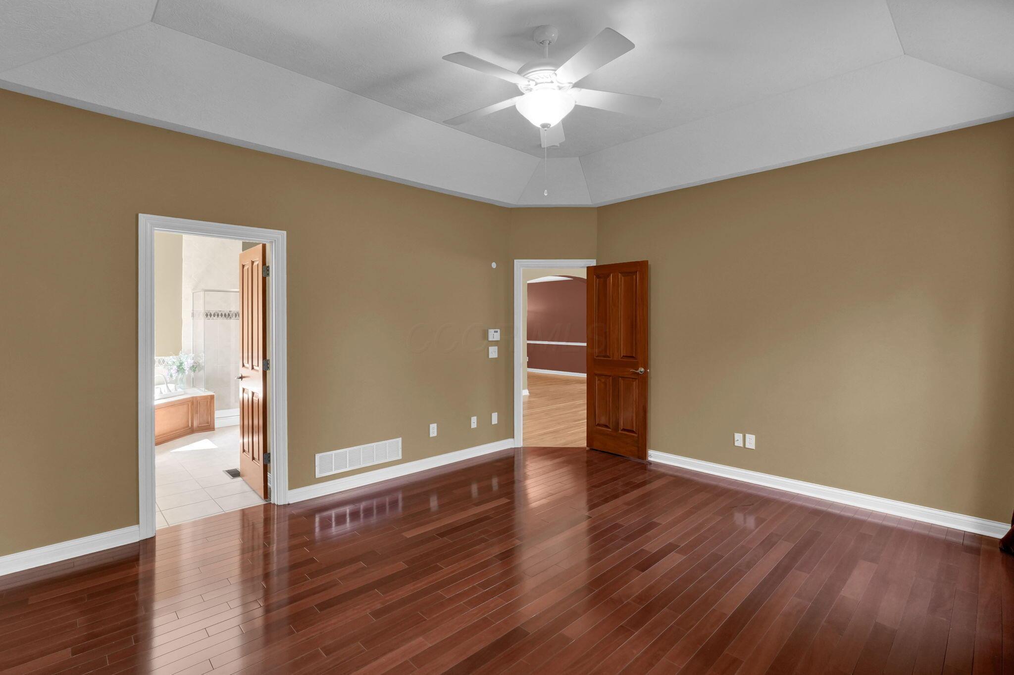 6052 Kentigern Court N Property Photo 24