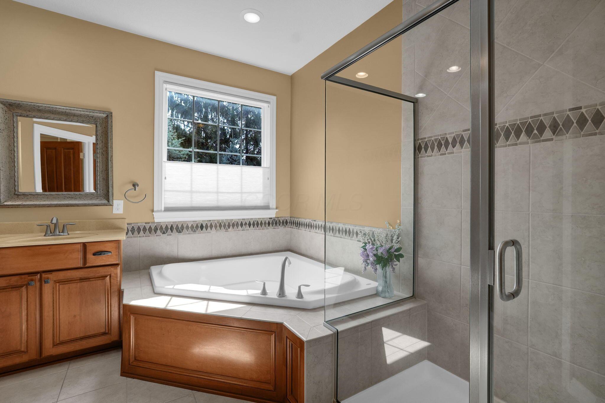 6052 Kentigern Court N Property Photo 27