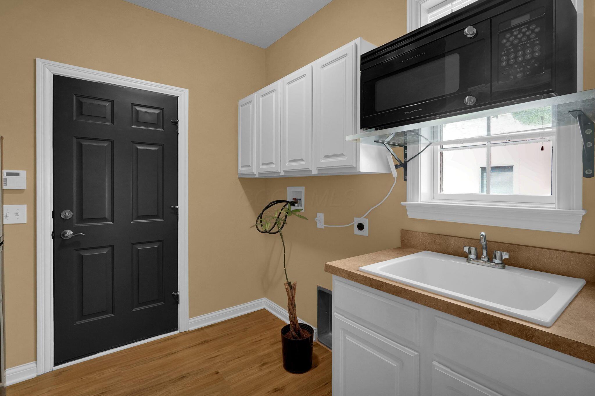 6052 Kentigern Court N Property Photo 29