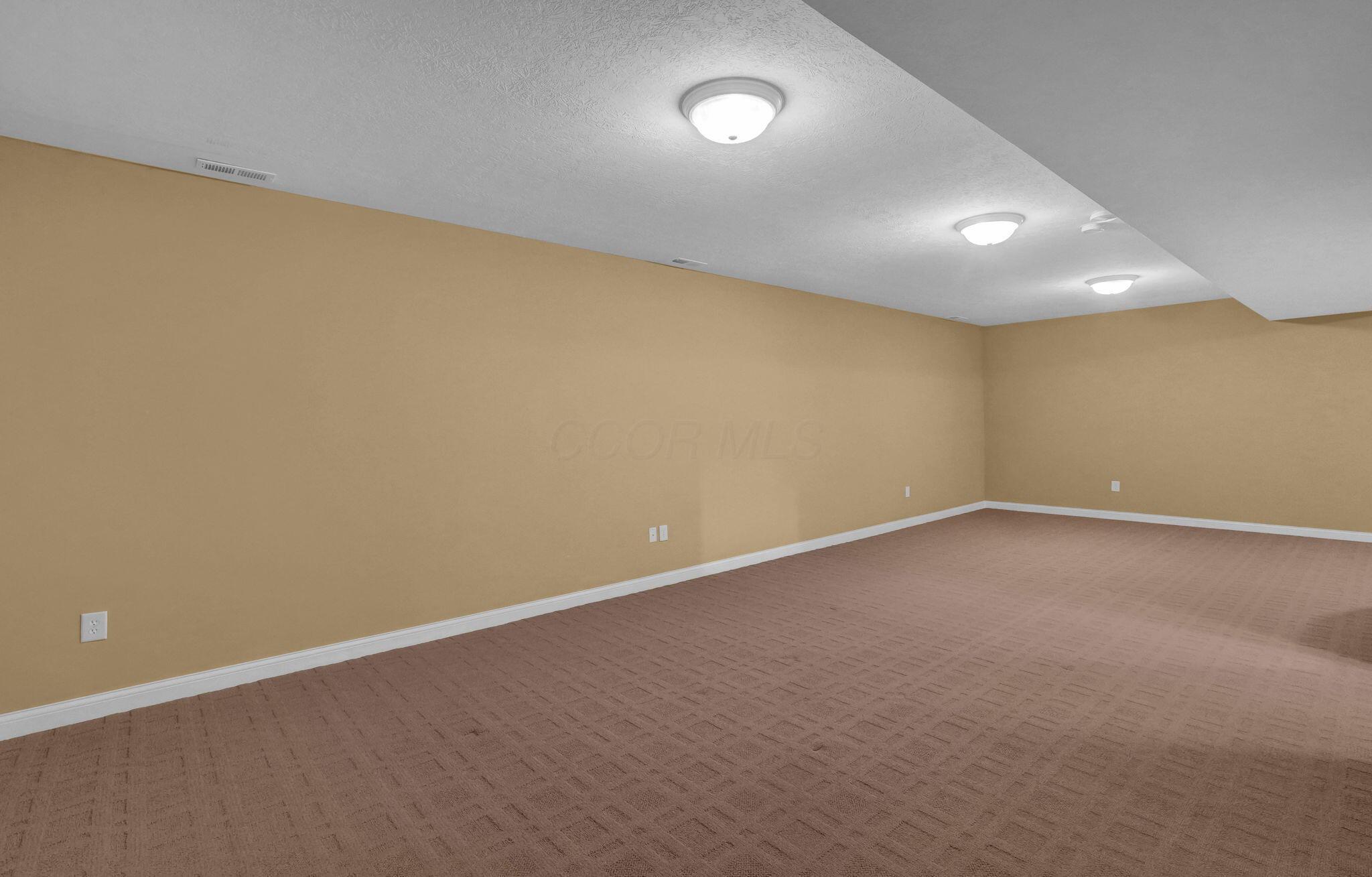 6052 Kentigern Court N Property Photo 51