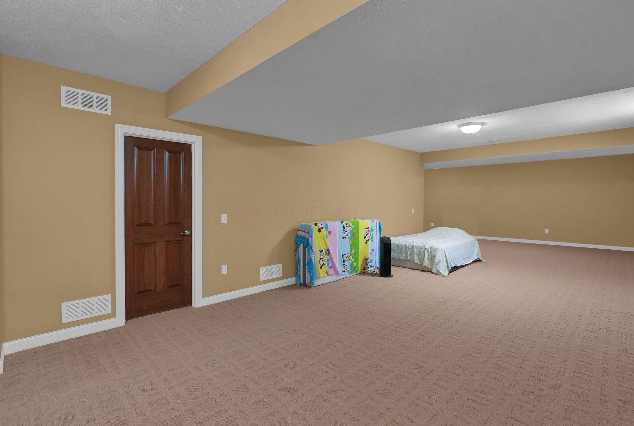 6052 Kentigern Court N Property Photo 52