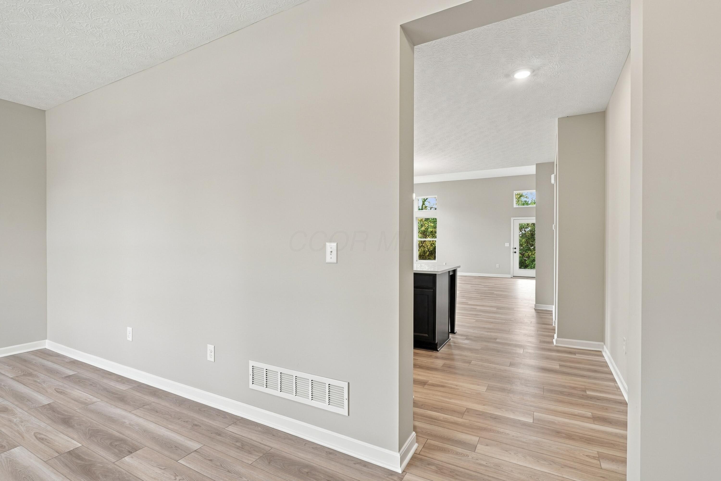 47 Englewood Road Property Photo 7