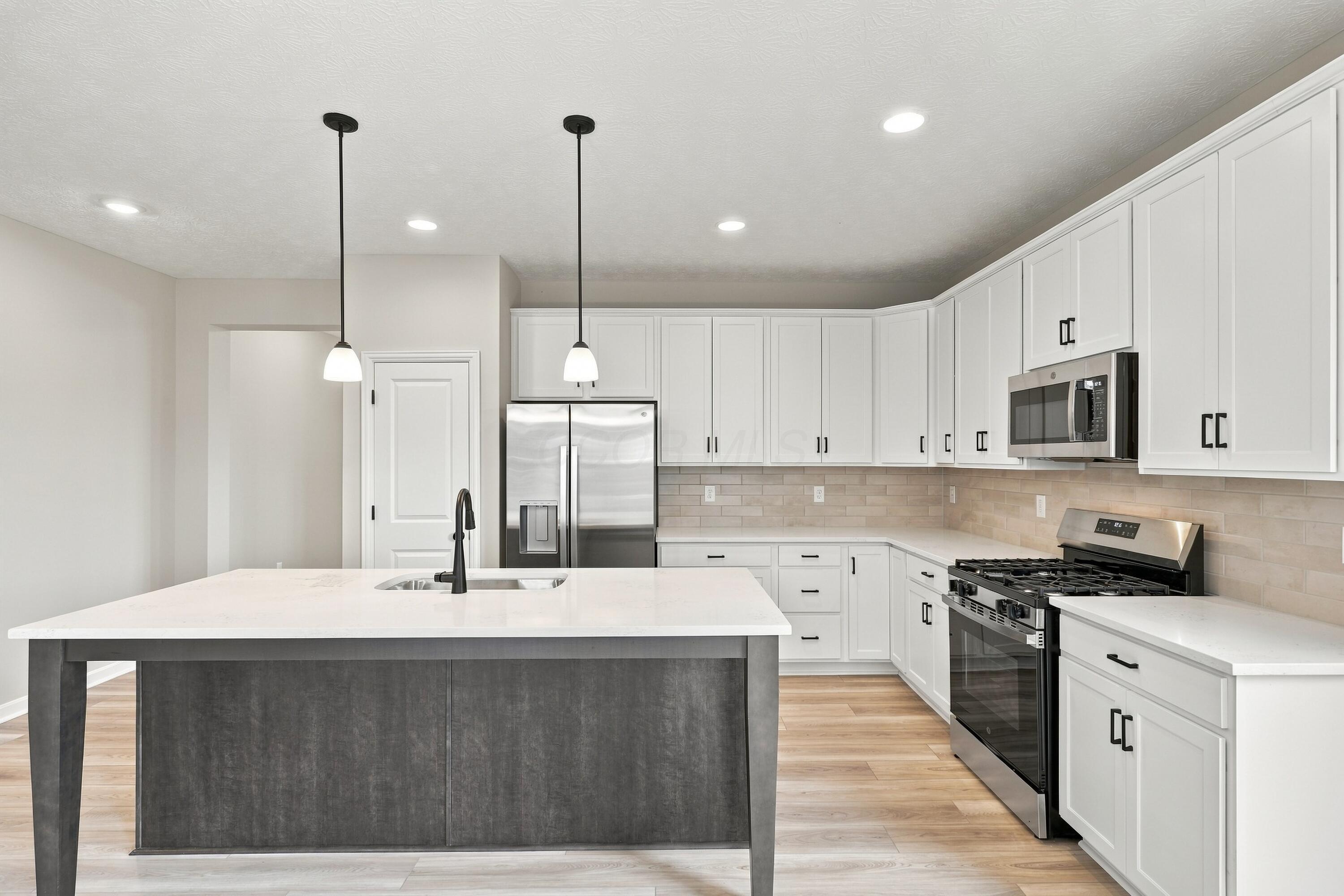 47 Englewood Road Property Photo 14