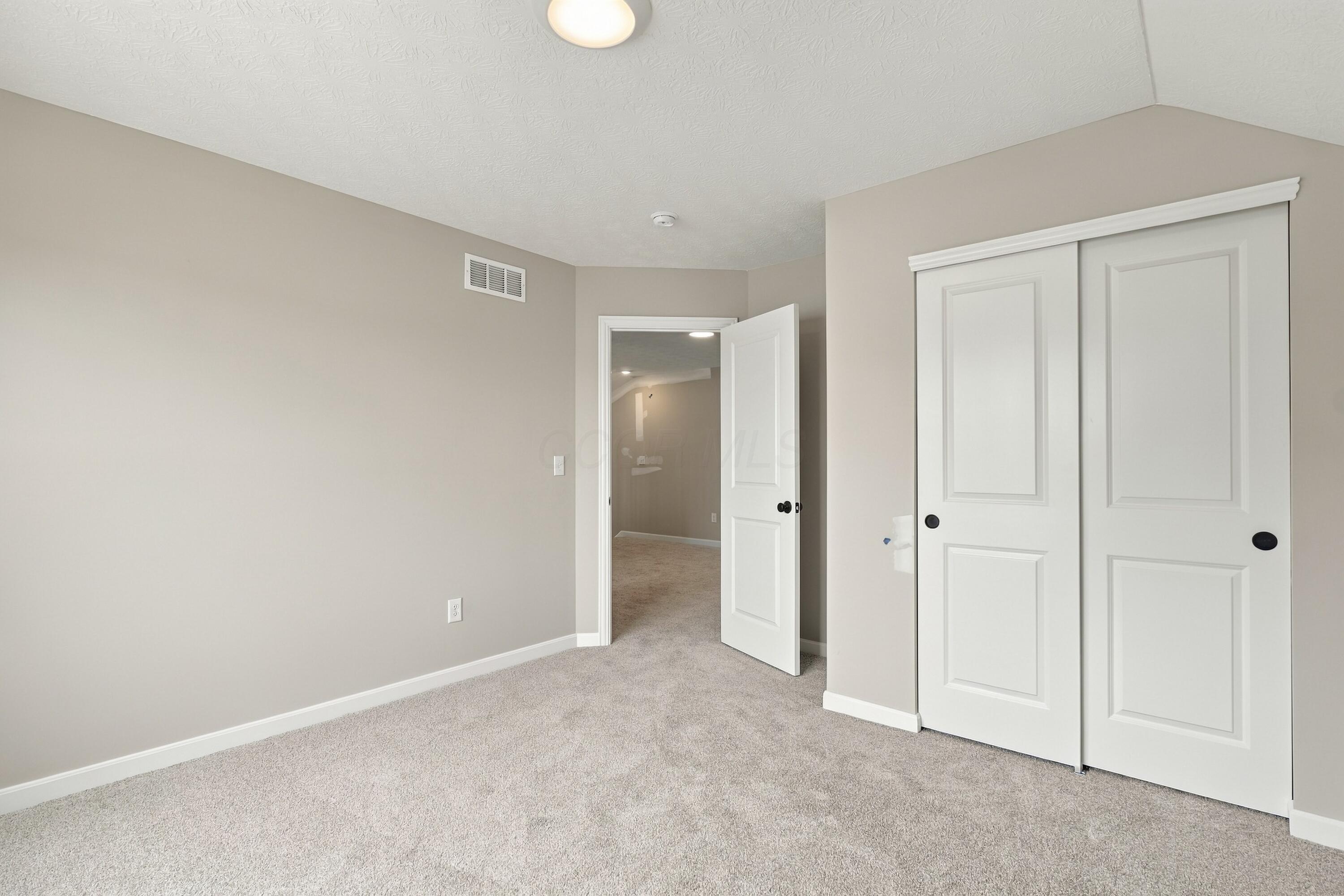 47 Englewood Road Property Photo 31