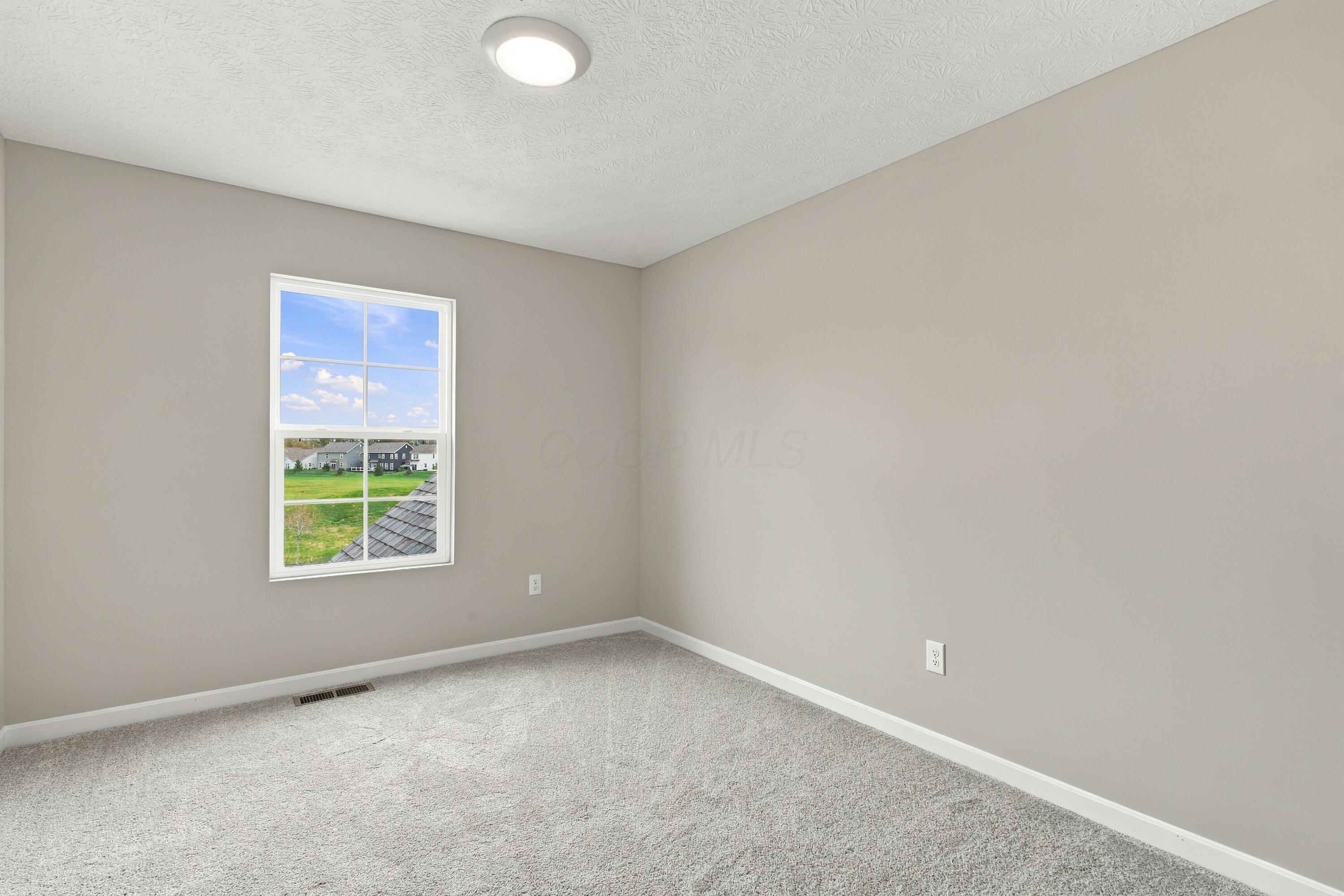47 Englewood Road Property Photo 32