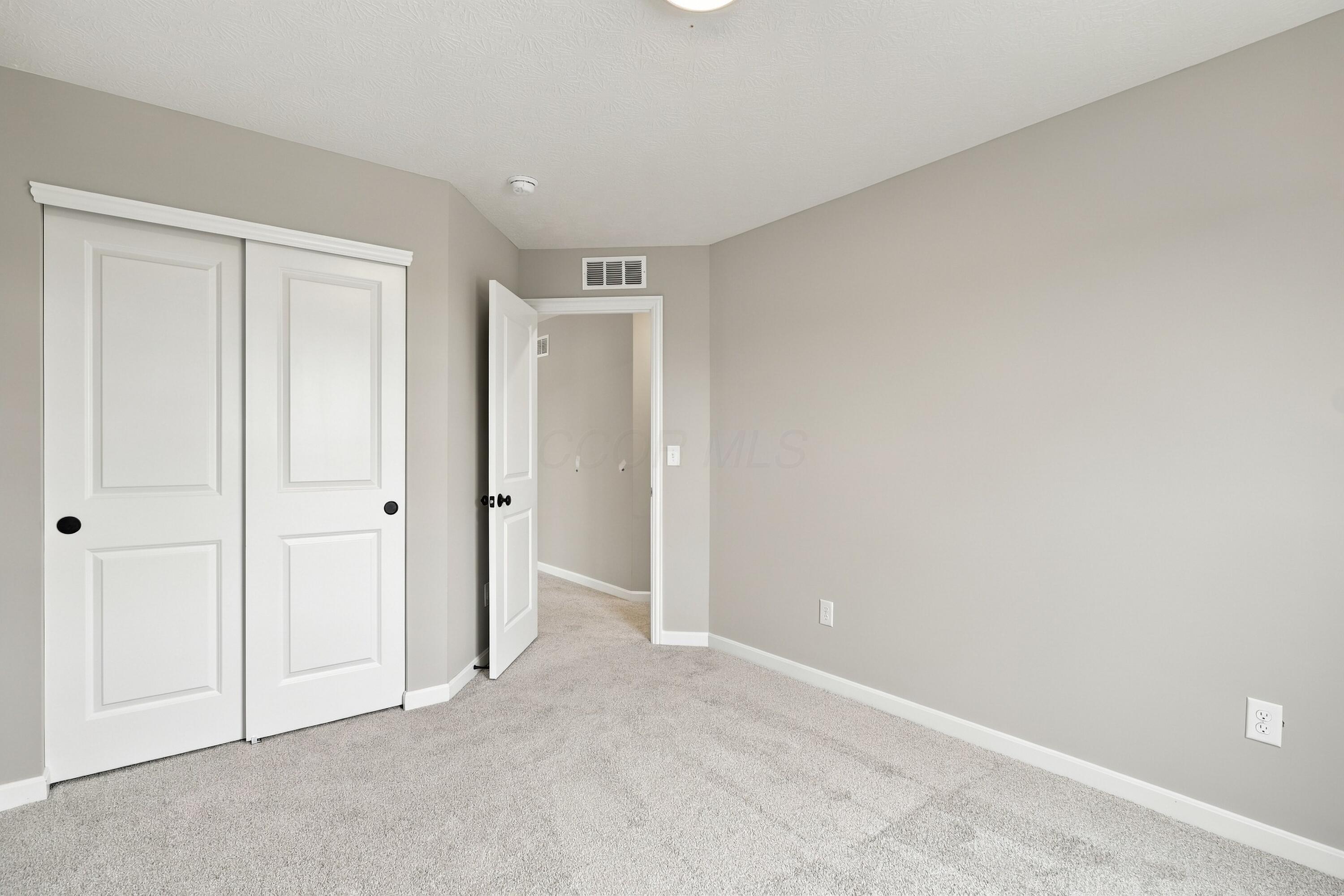 47 Englewood Road Property Photo 33
