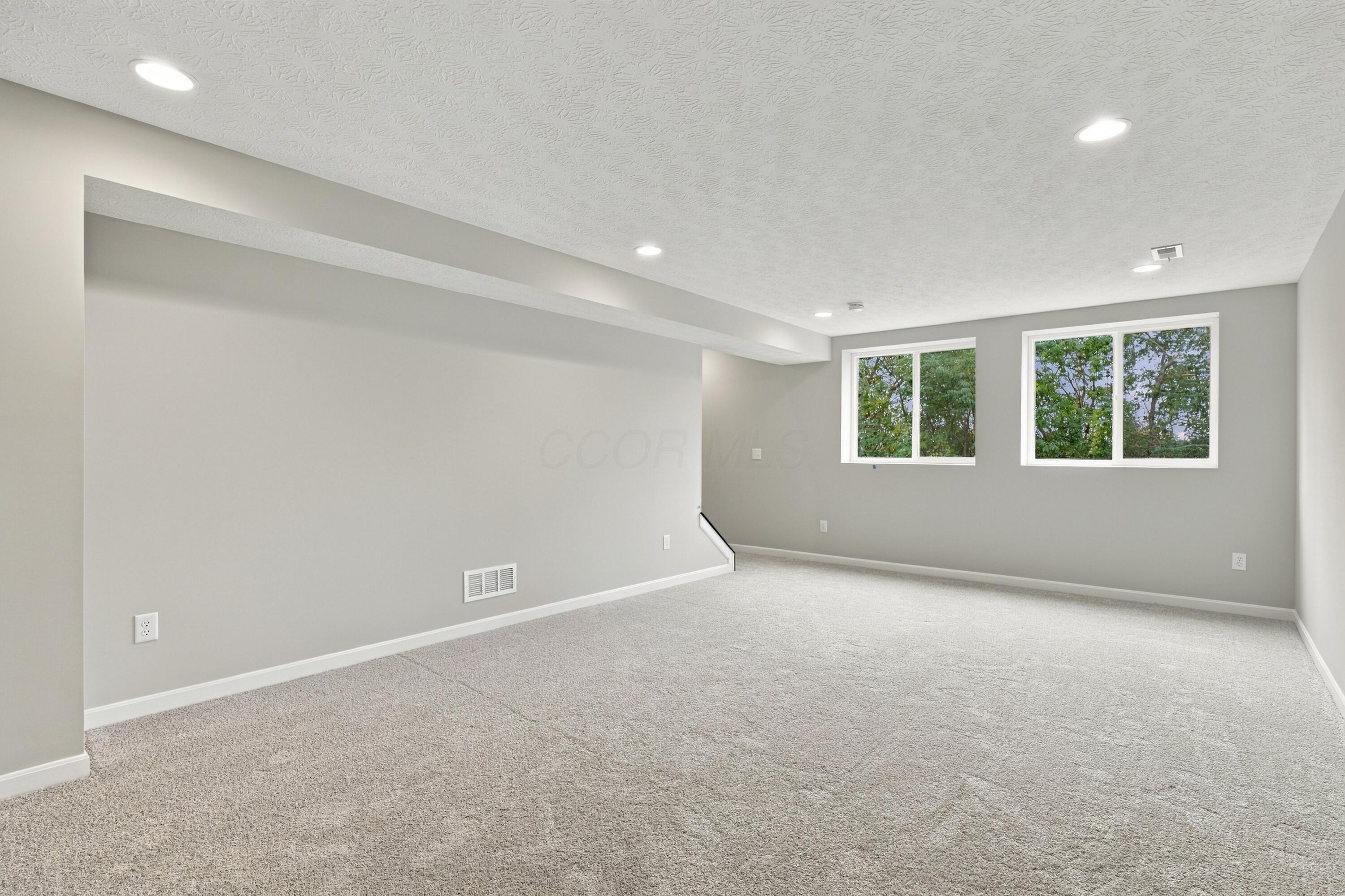 47 Englewood Road Property Photo 49