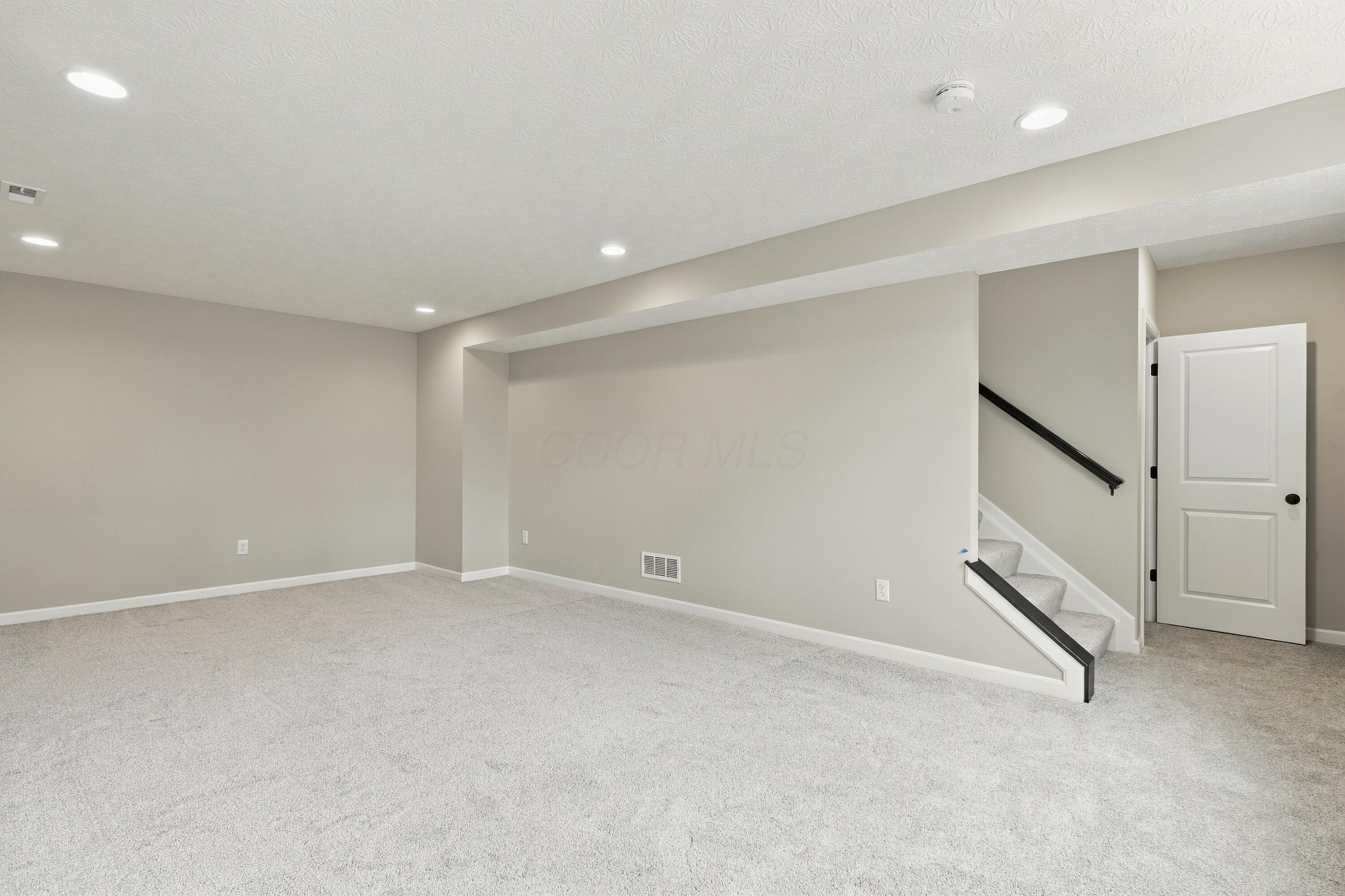 47 Englewood Road Property Photo 53