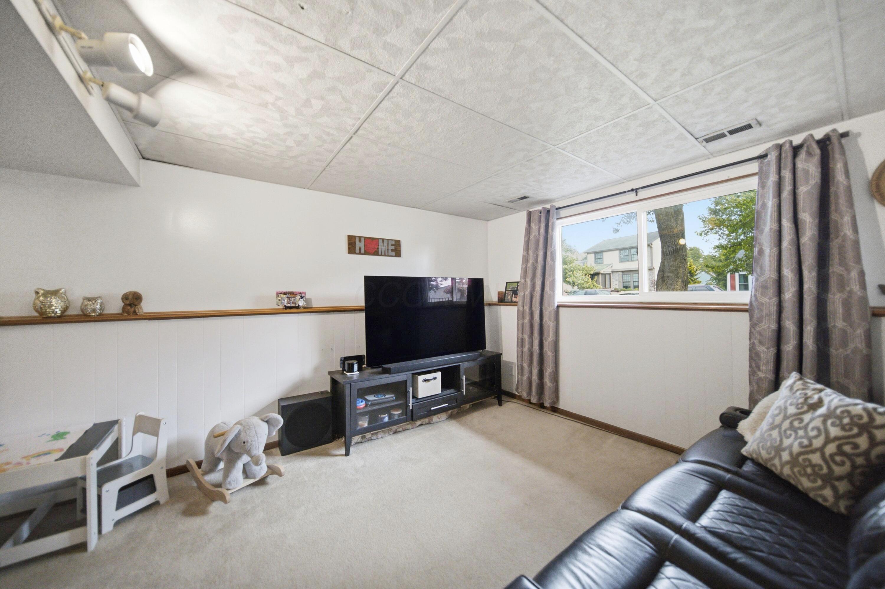 7893 Leaview Drive Property Photo 13