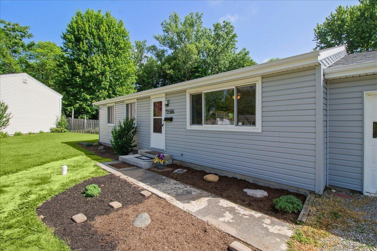 504 Jefferson Court Property Photo 3