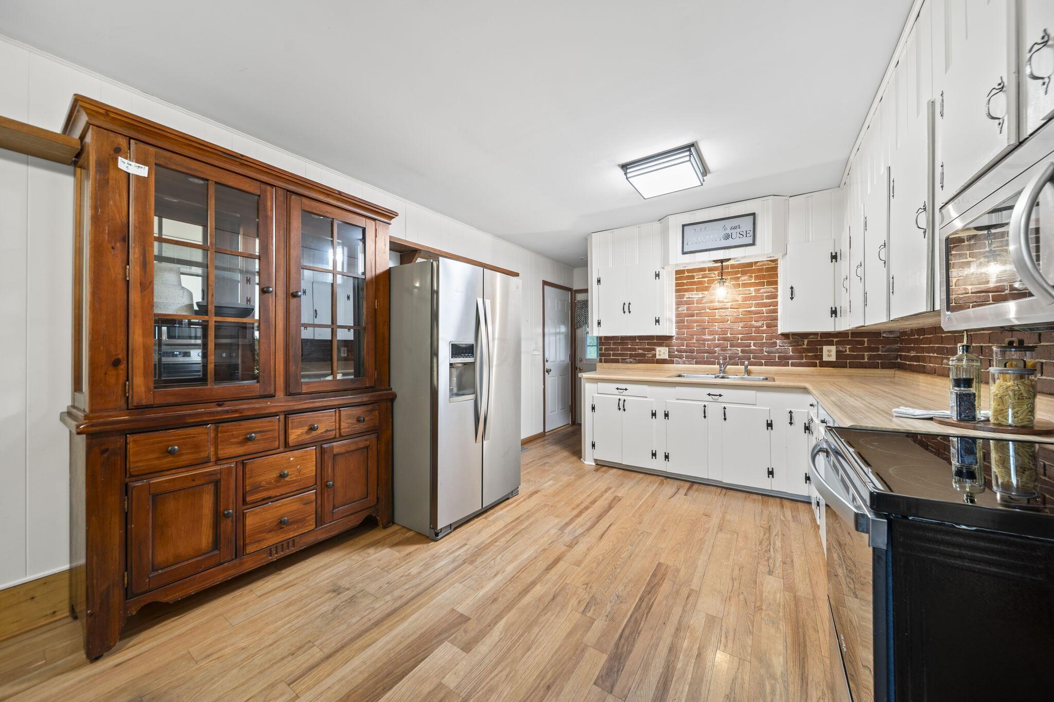 115 Sands Drive Property Photo 6