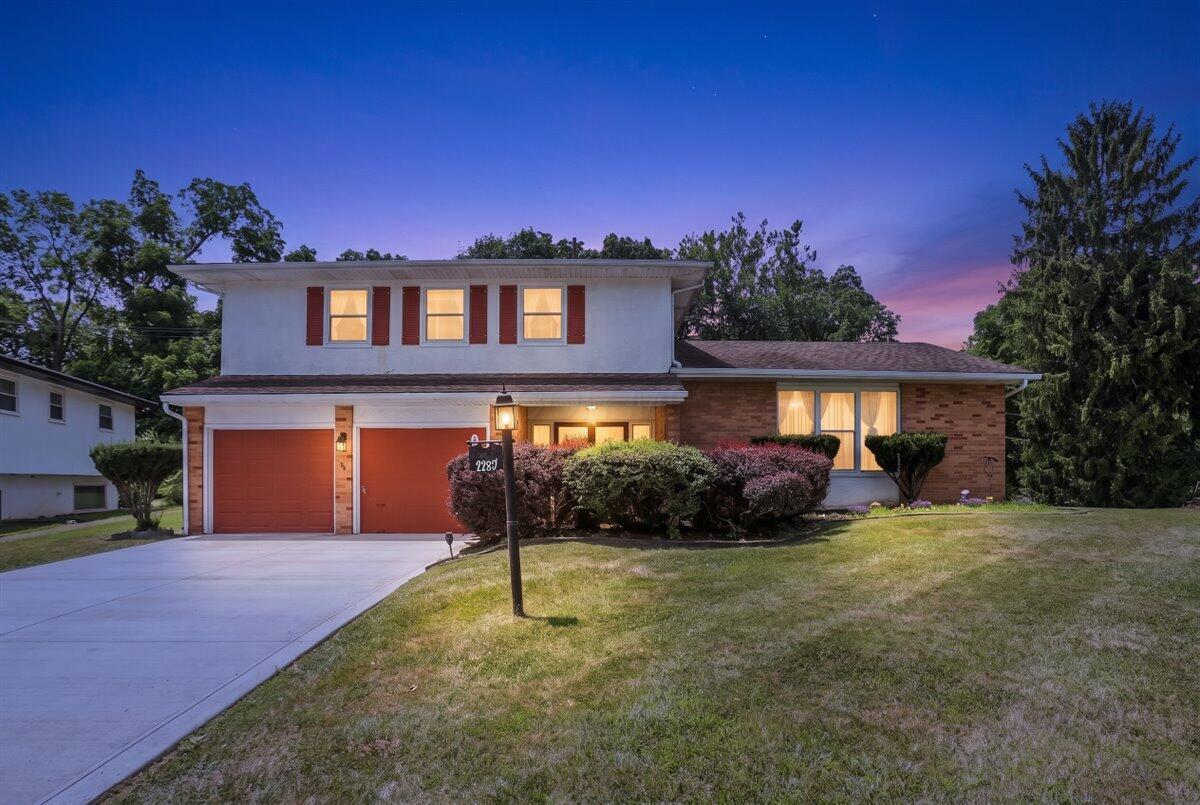 2289 Gardendale Drive Property Photo 2