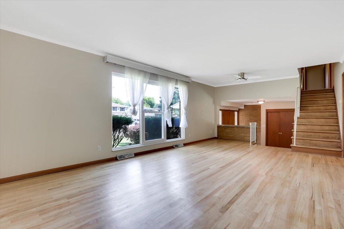 2289 Gardendale Drive Property Photo 10