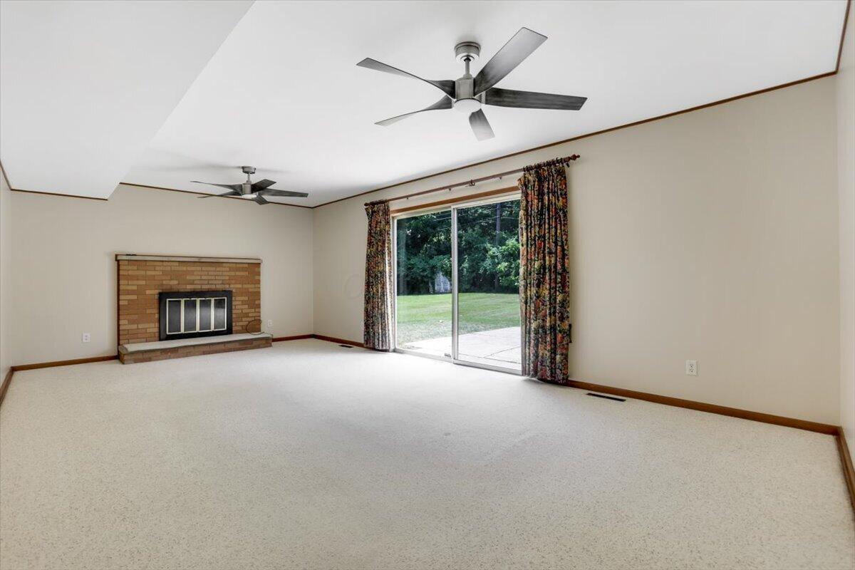 2289 Gardendale Drive Property Photo 11