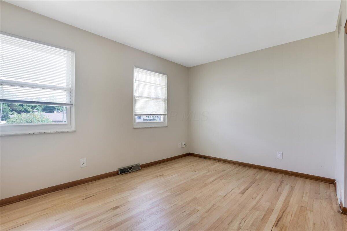 2289 Gardendale Drive Property Photo 25