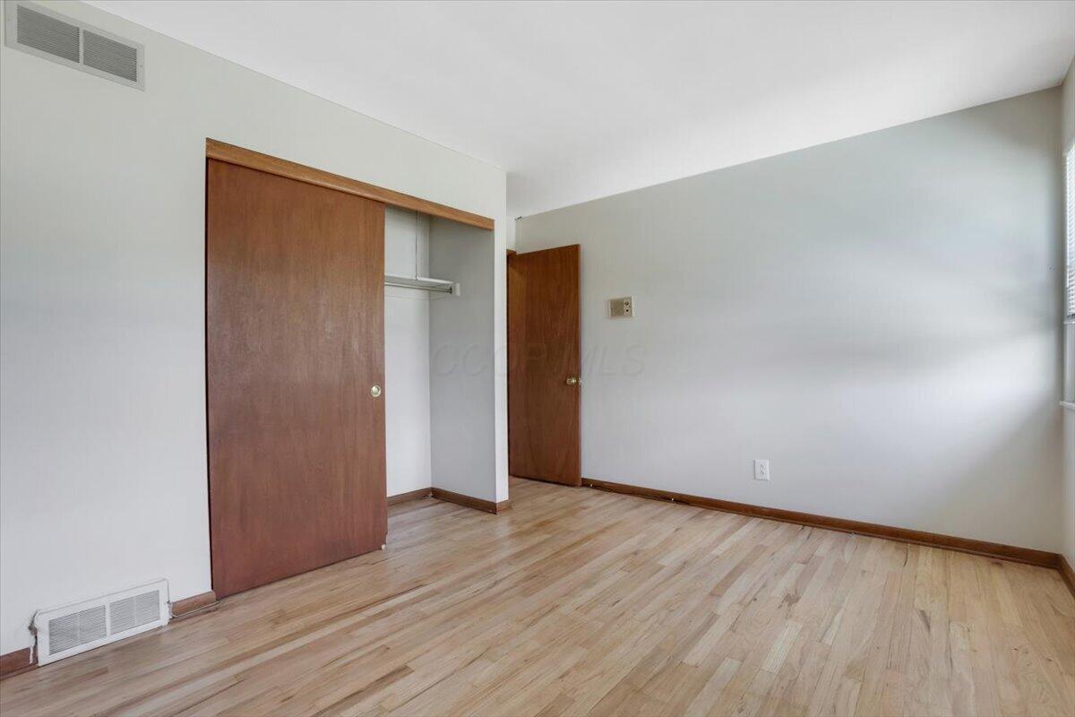 2289 Gardendale Drive Property Photo 32