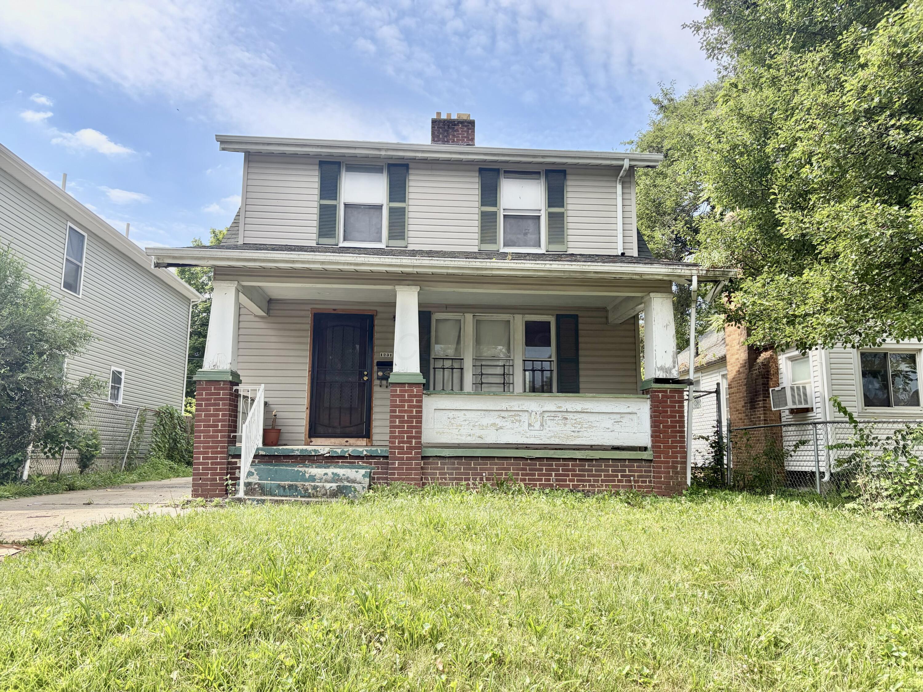 1231 E 20th Avenue Property Photo 1