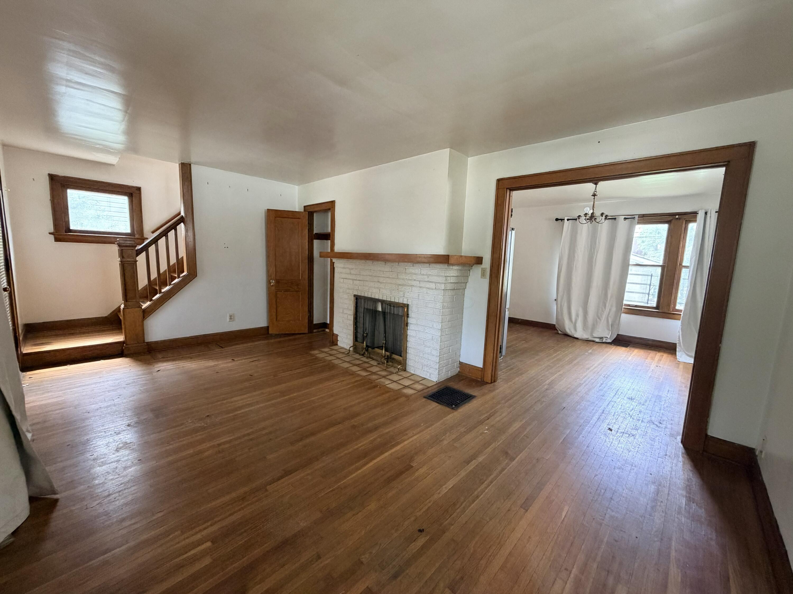 1231 E 20th Avenue Property Photo 10